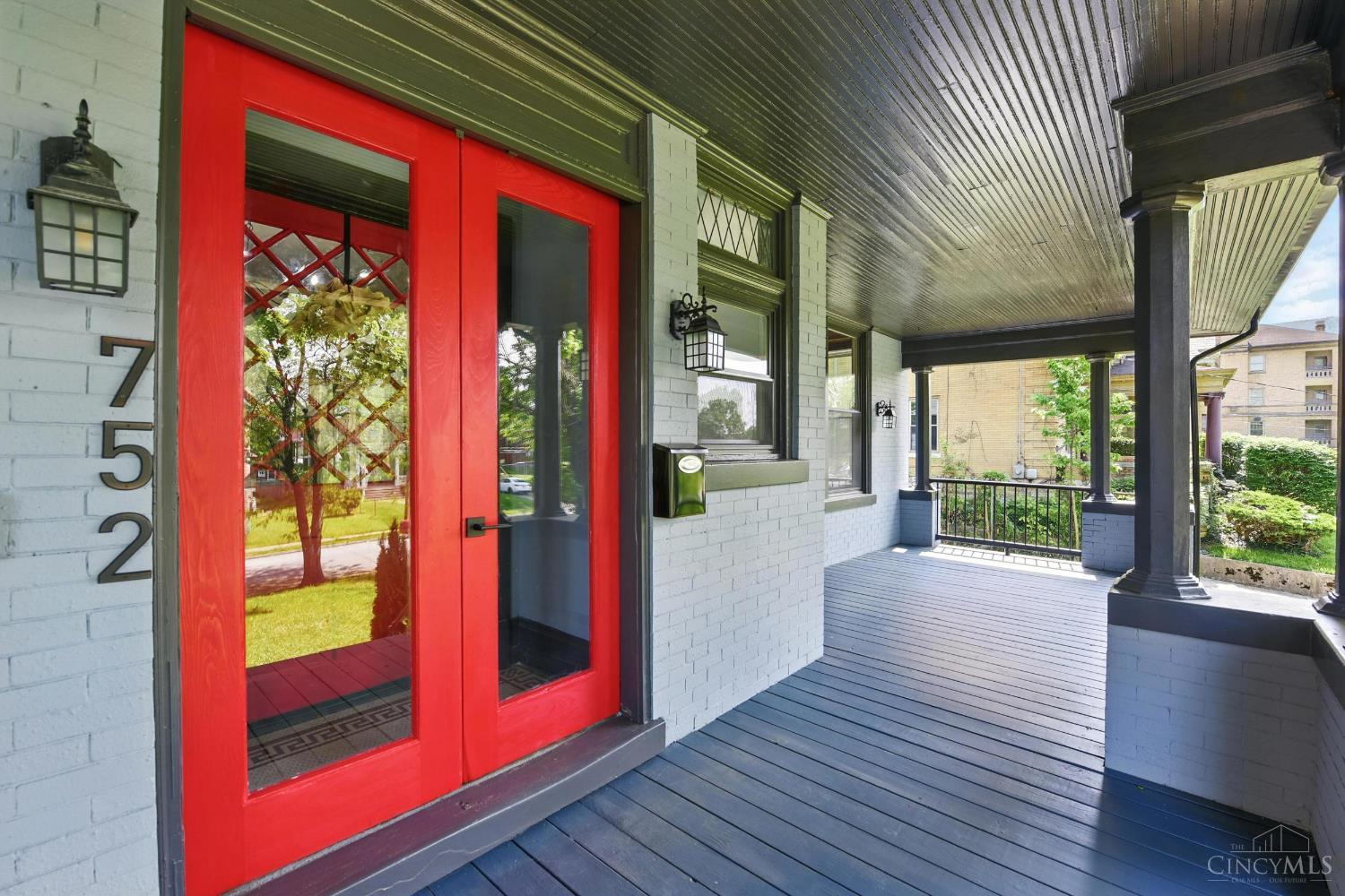 752 S Fred Shuttlesworth Circle