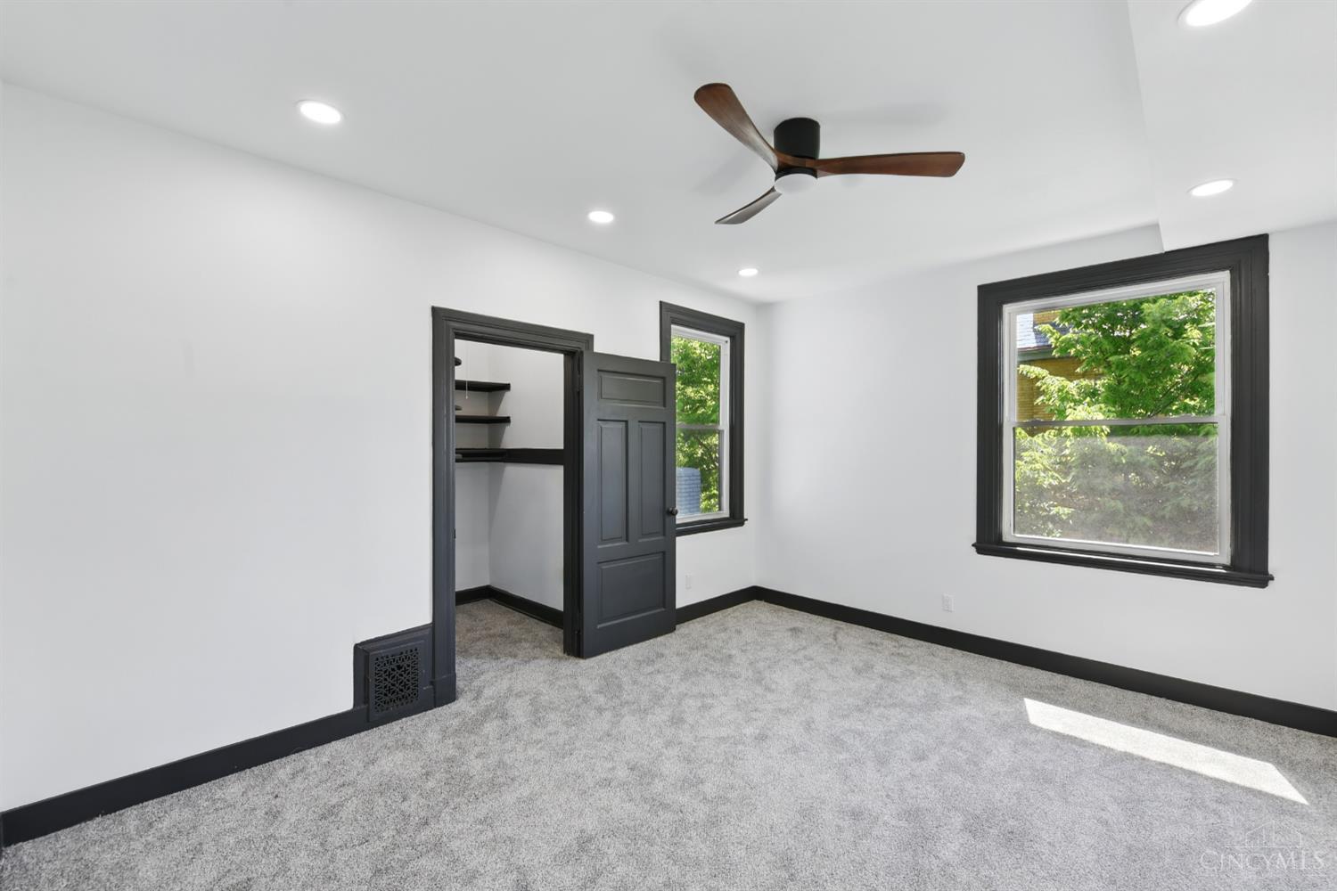 752 S Fred Shuttlesworth Circle