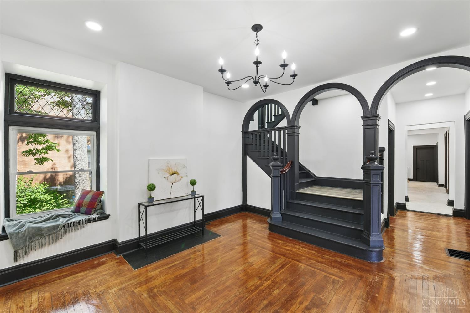 752 S Fred Shuttlesworth Circle