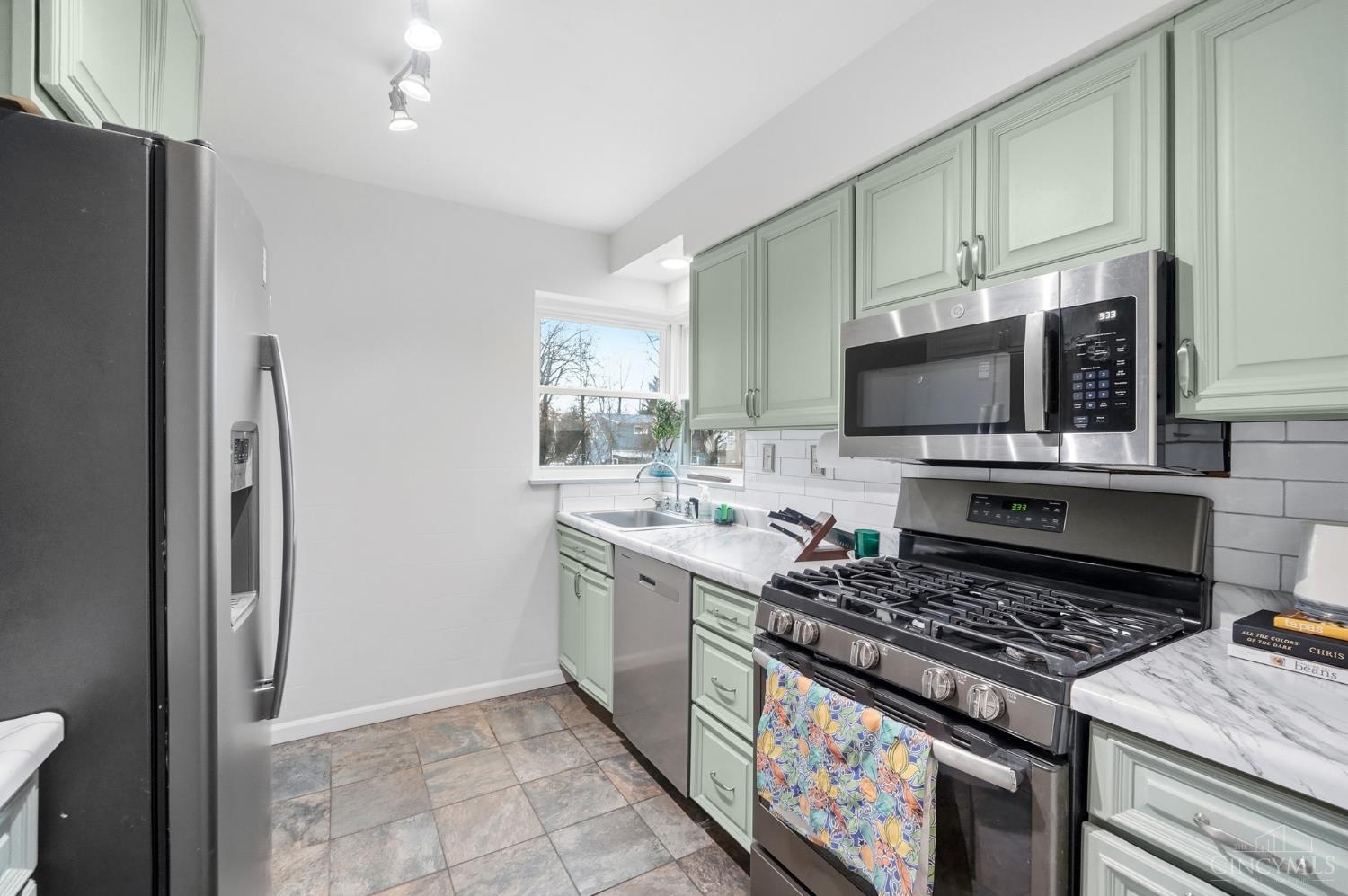 7837 Moss Court