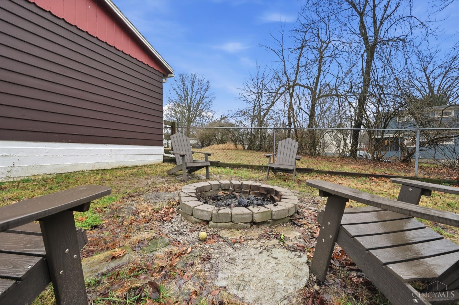 7837 Moss Court