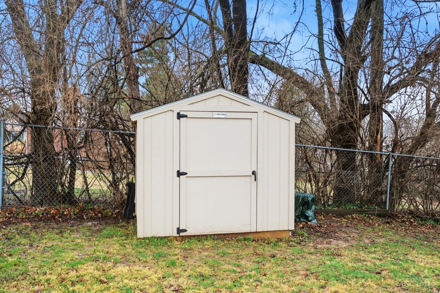 7837 Moss Court