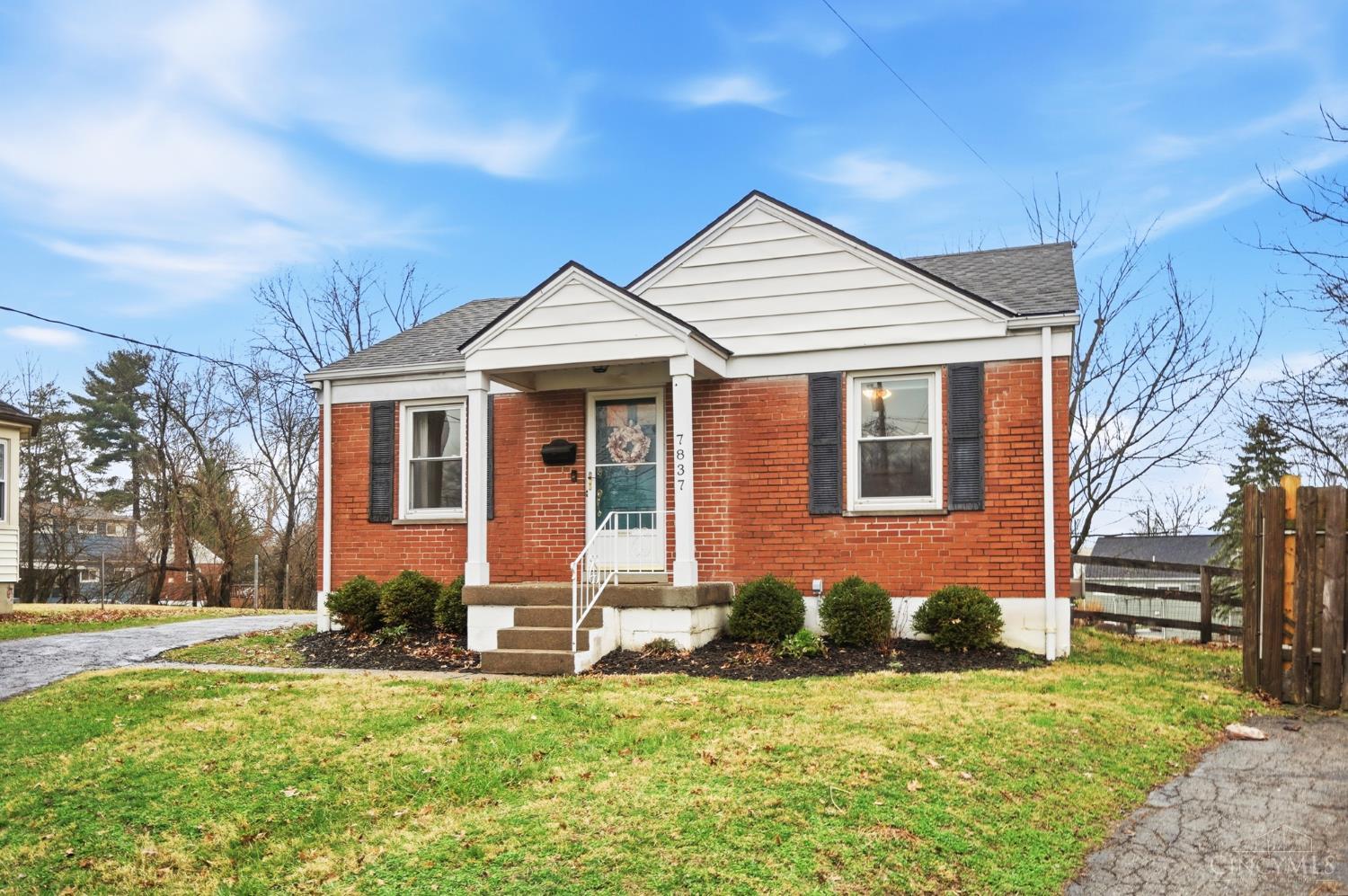 7837 Moss Court