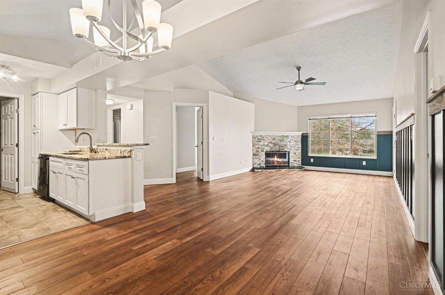 9905 Regatta Drive 304