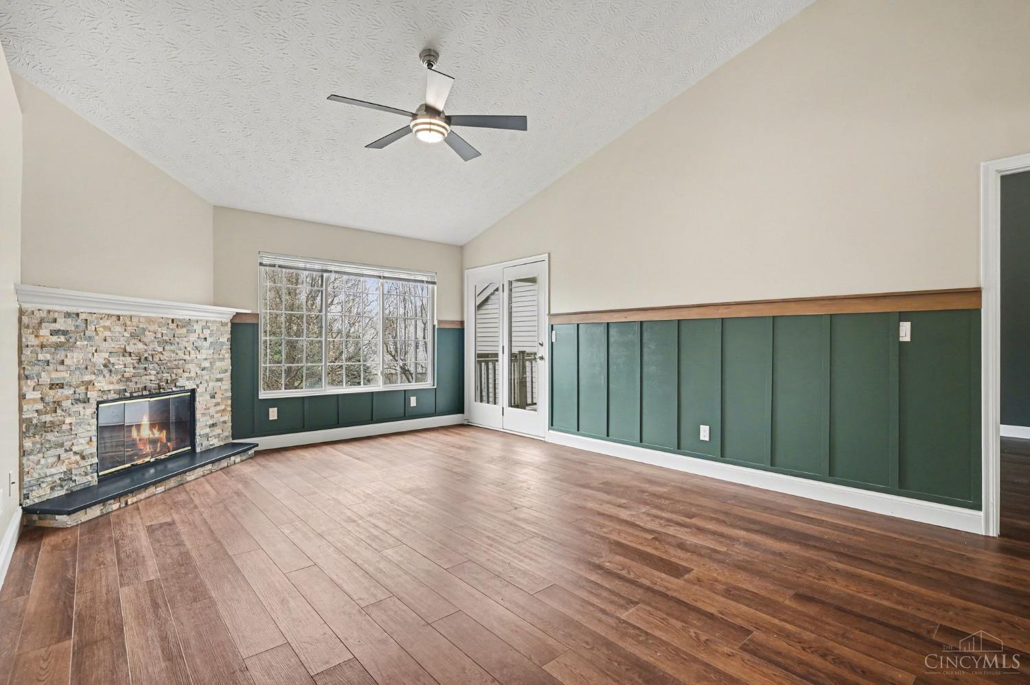 9905 Regatta Drive 304