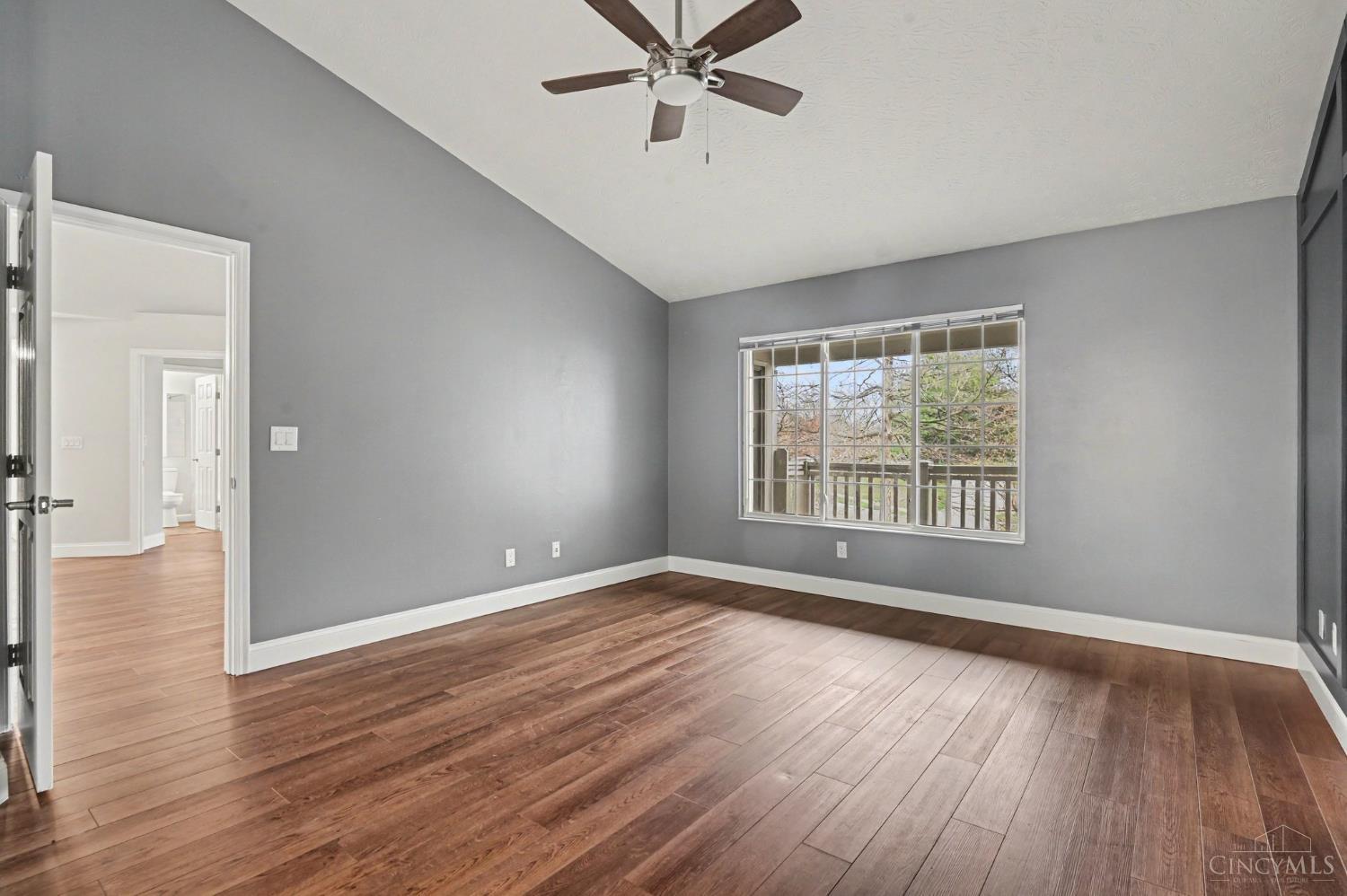 9905 Regatta Drive 304