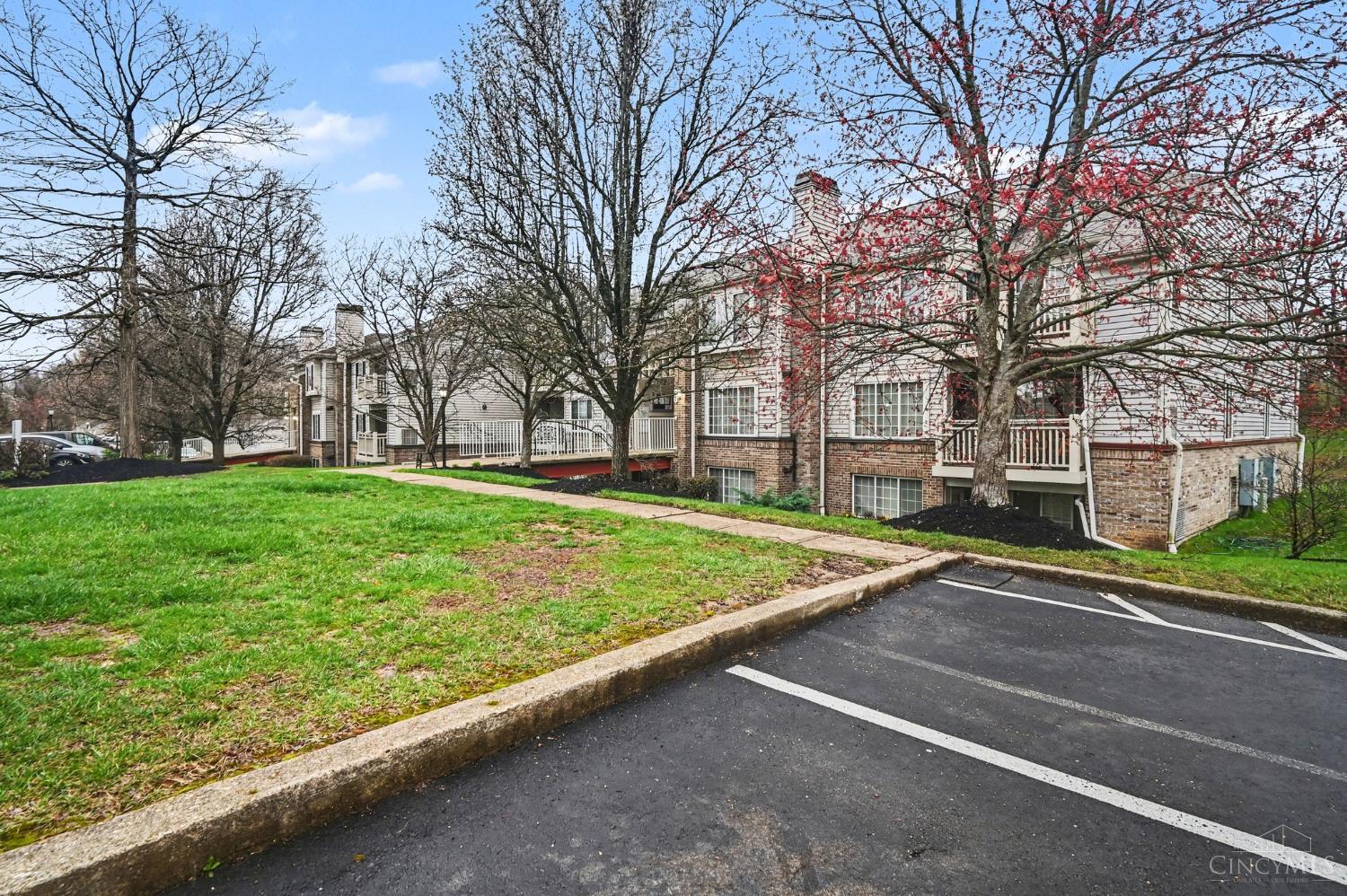 9905 Regatta Drive 304