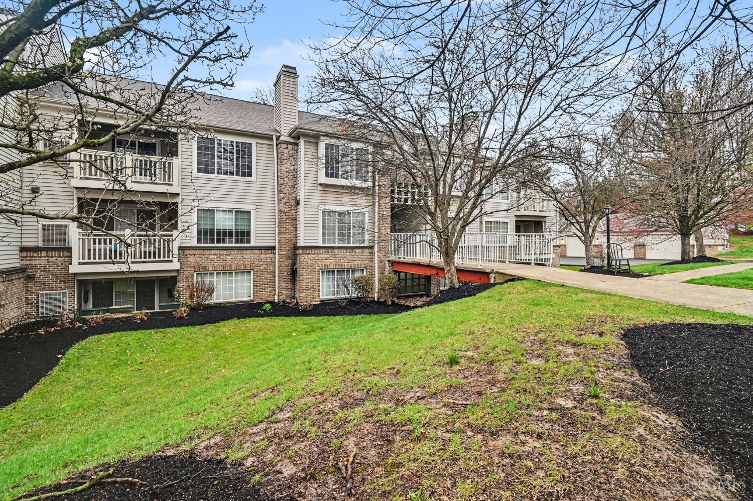 9905 Regatta Drive 304