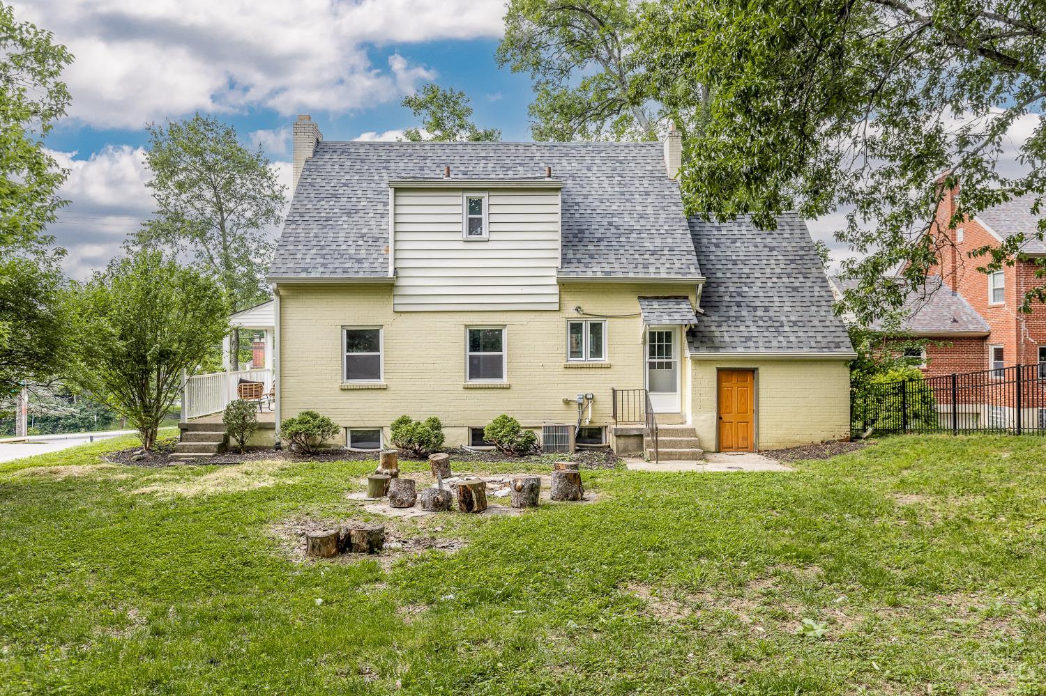 7527 Montgomery Road