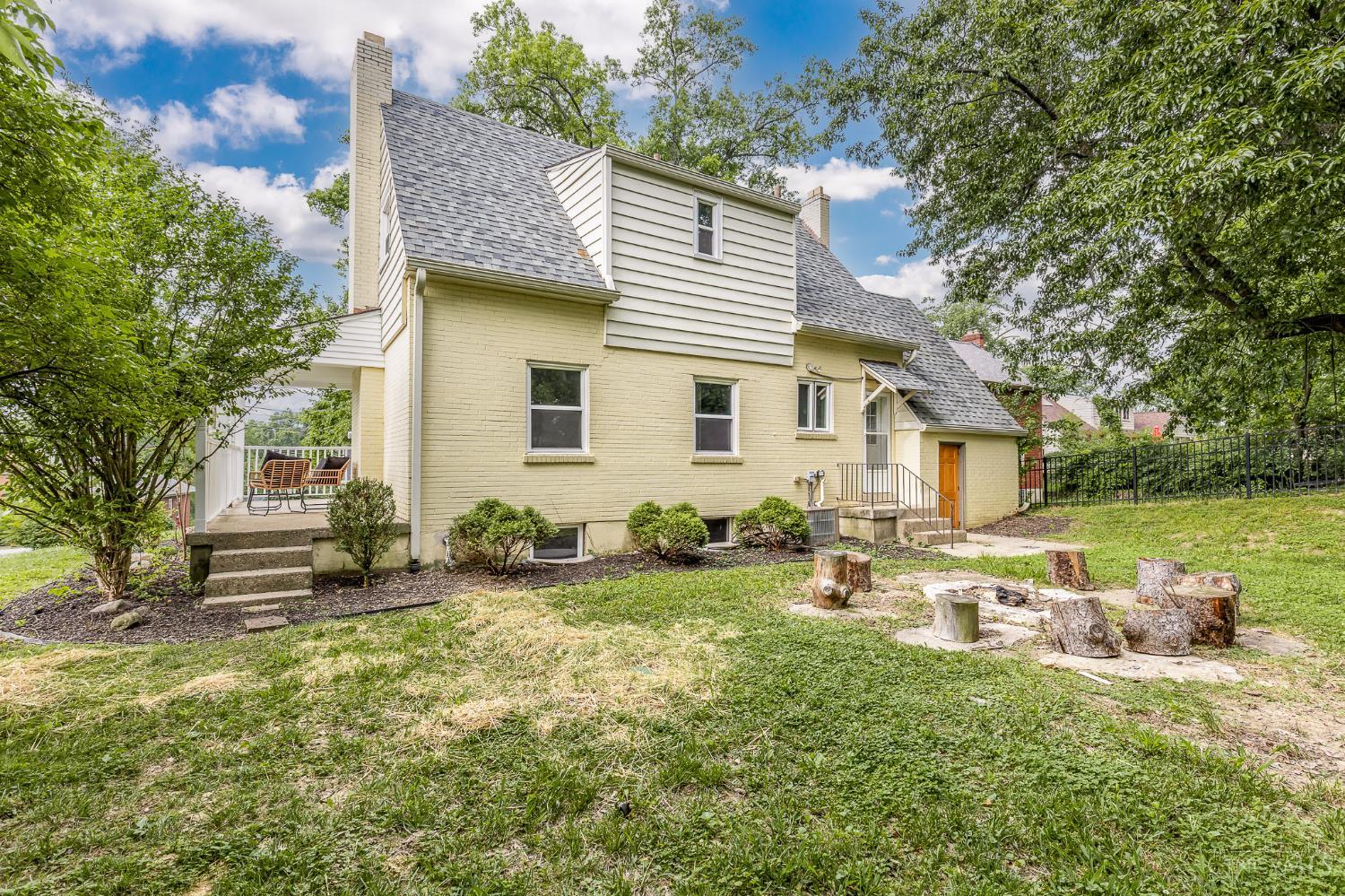 7527 Montgomery Road