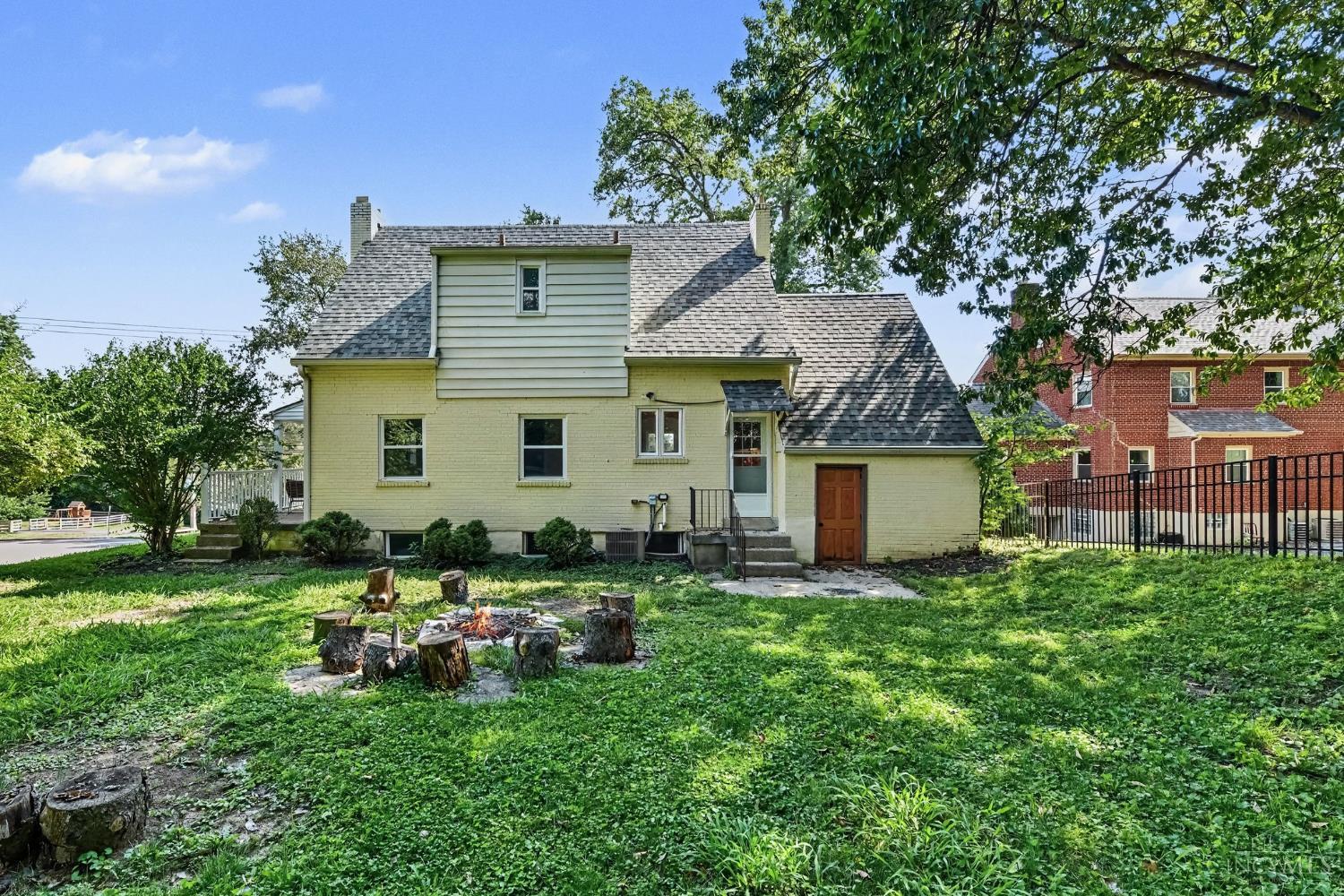 7527 Montgomery Road