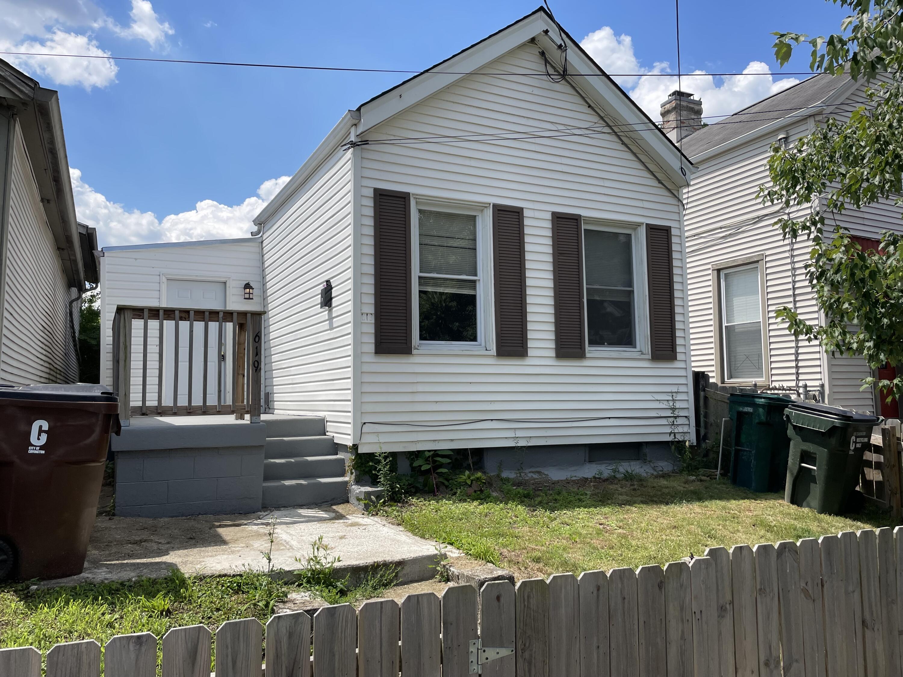 619 E 18 Street