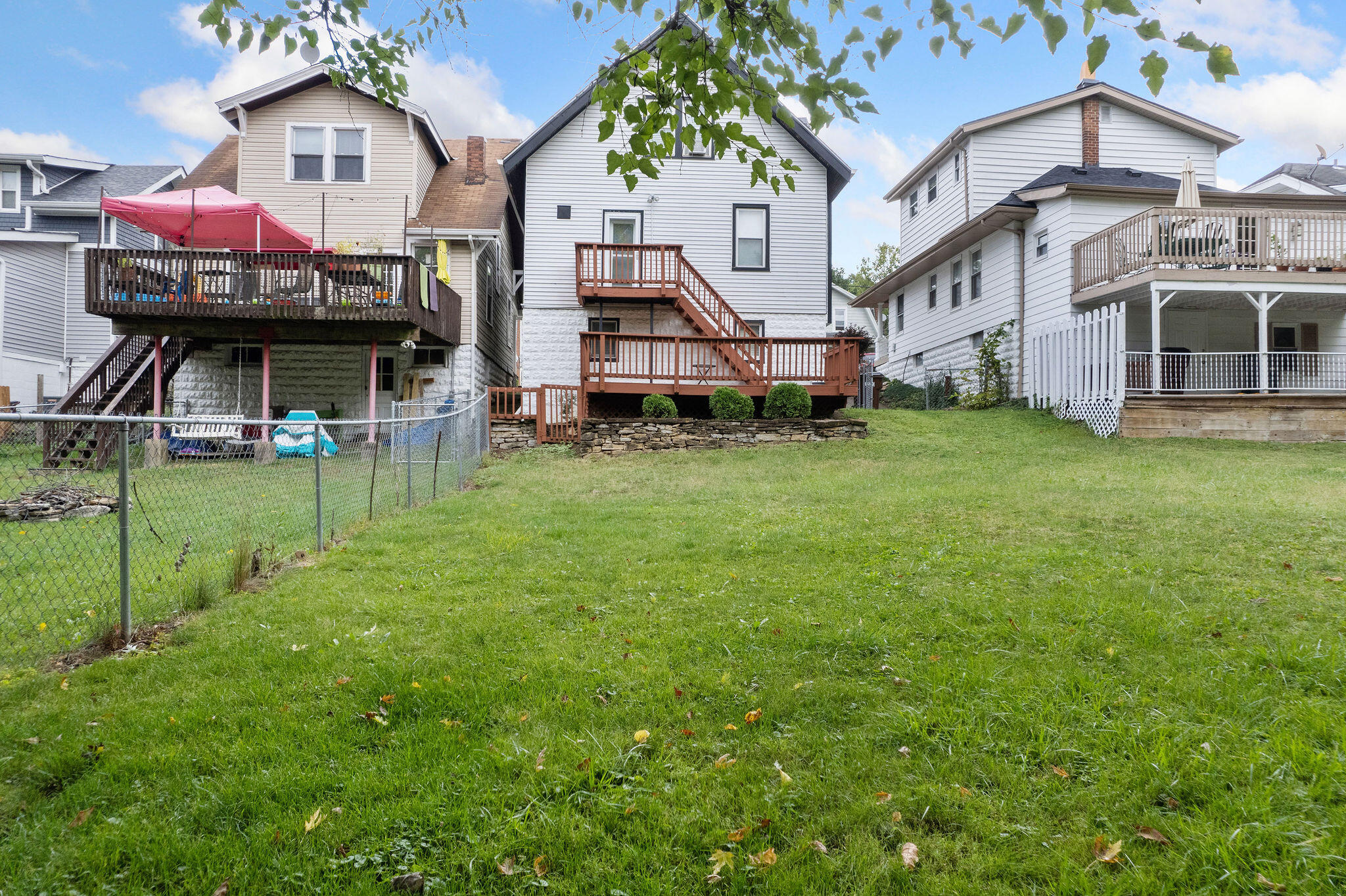 383 Linden Avenue
