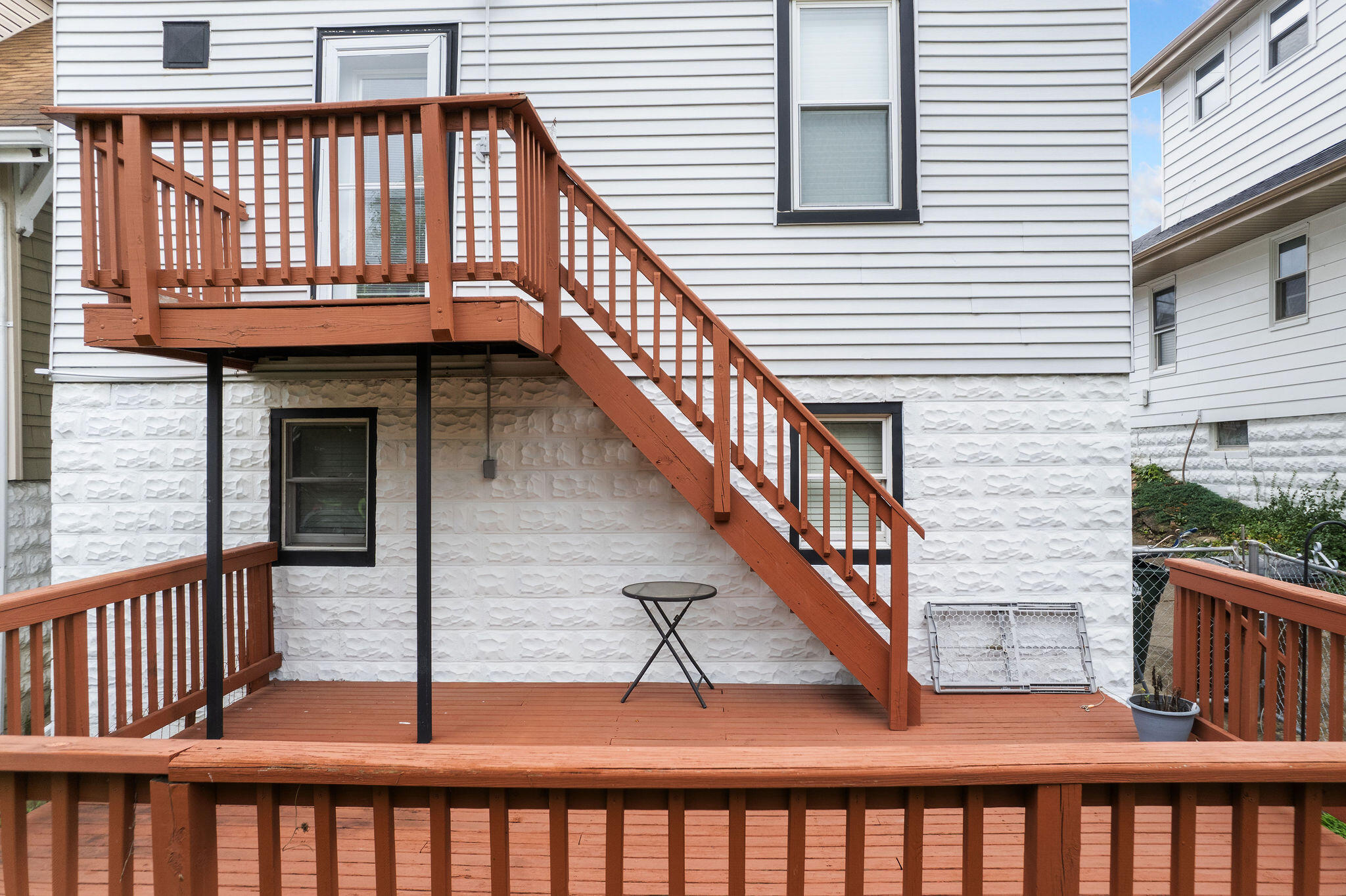 383 Linden Avenue