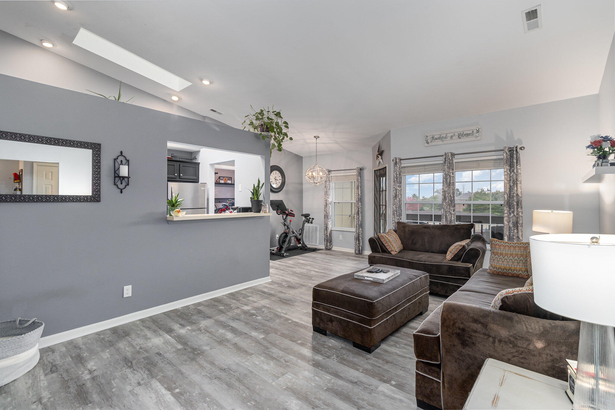 25 Highland Meadow Circle, 10