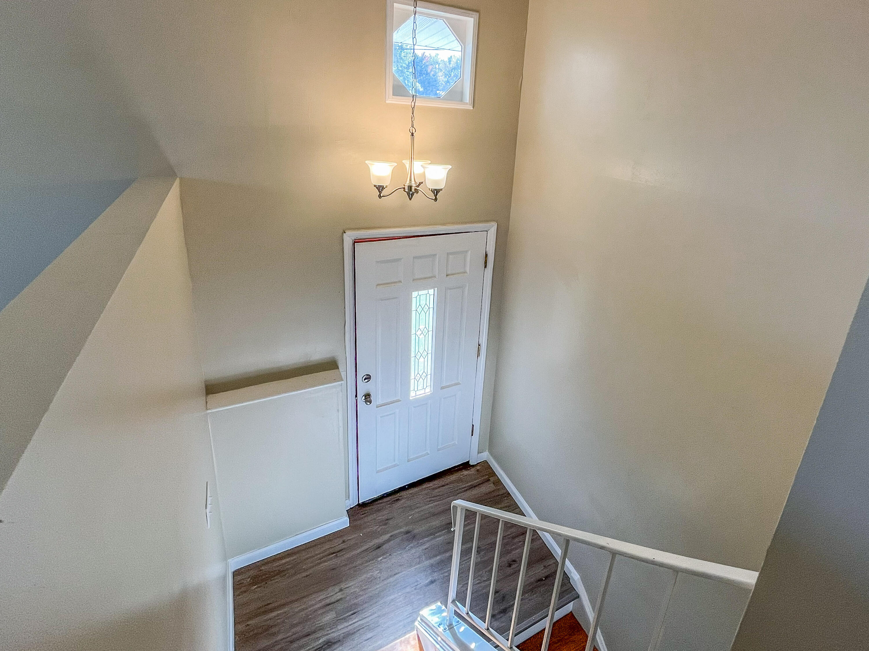 3372 Pine Tree Lane