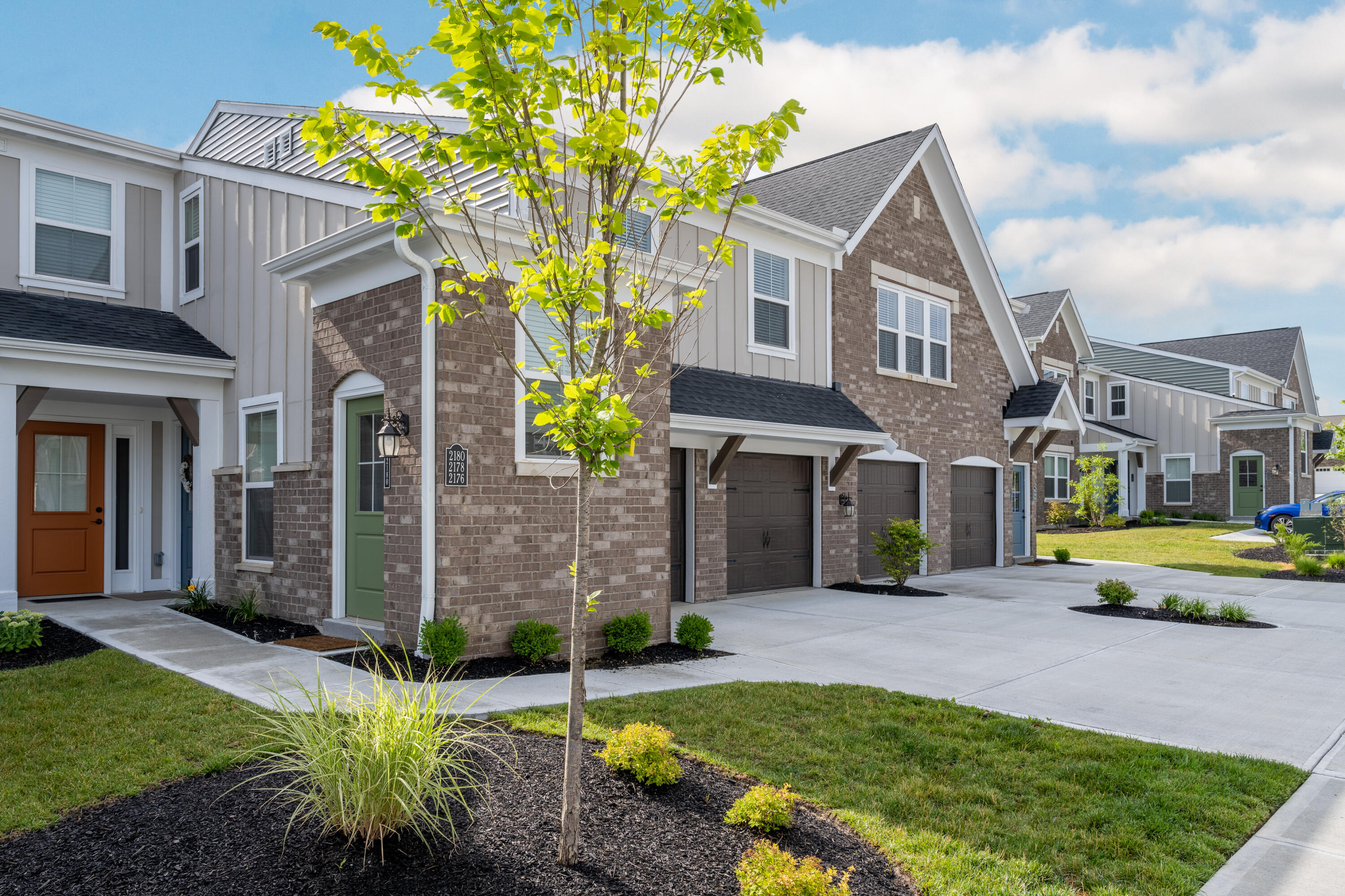 2497 Bella Ridge, 403-305