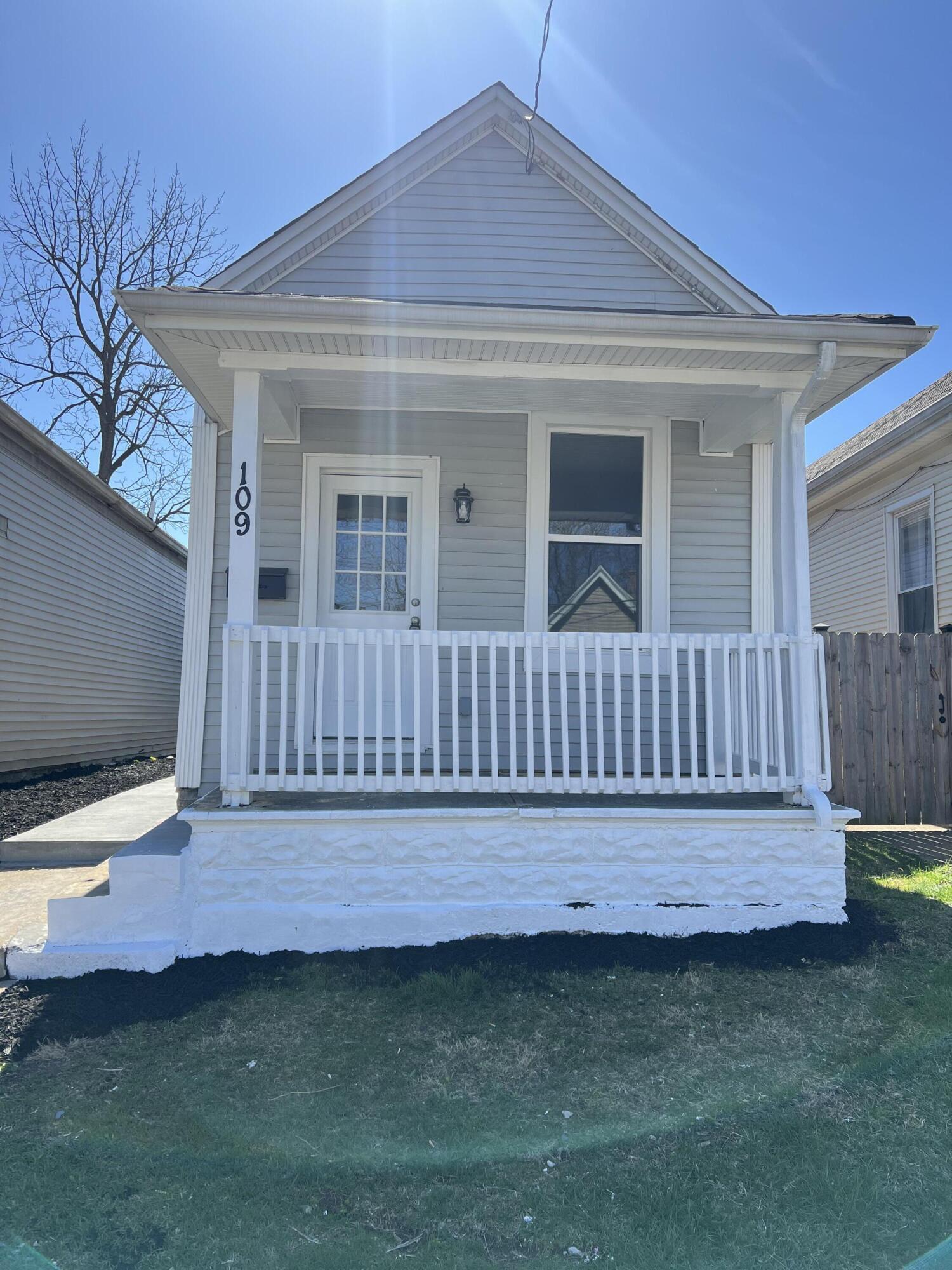 109 W 32nd Street