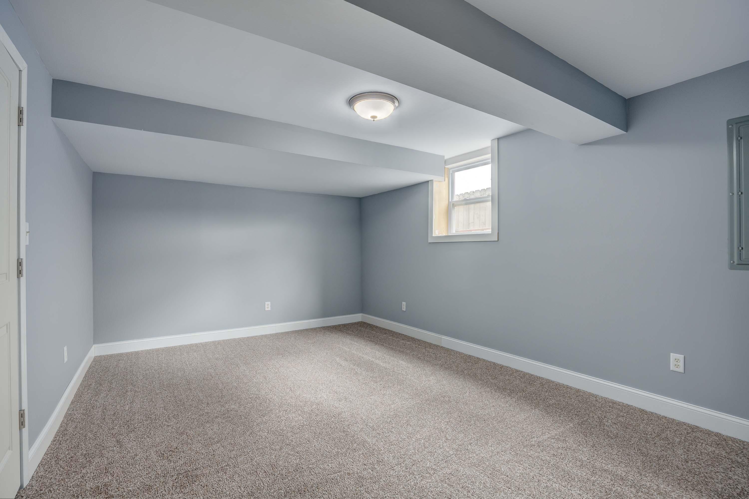 3003 Laura Lee Lane