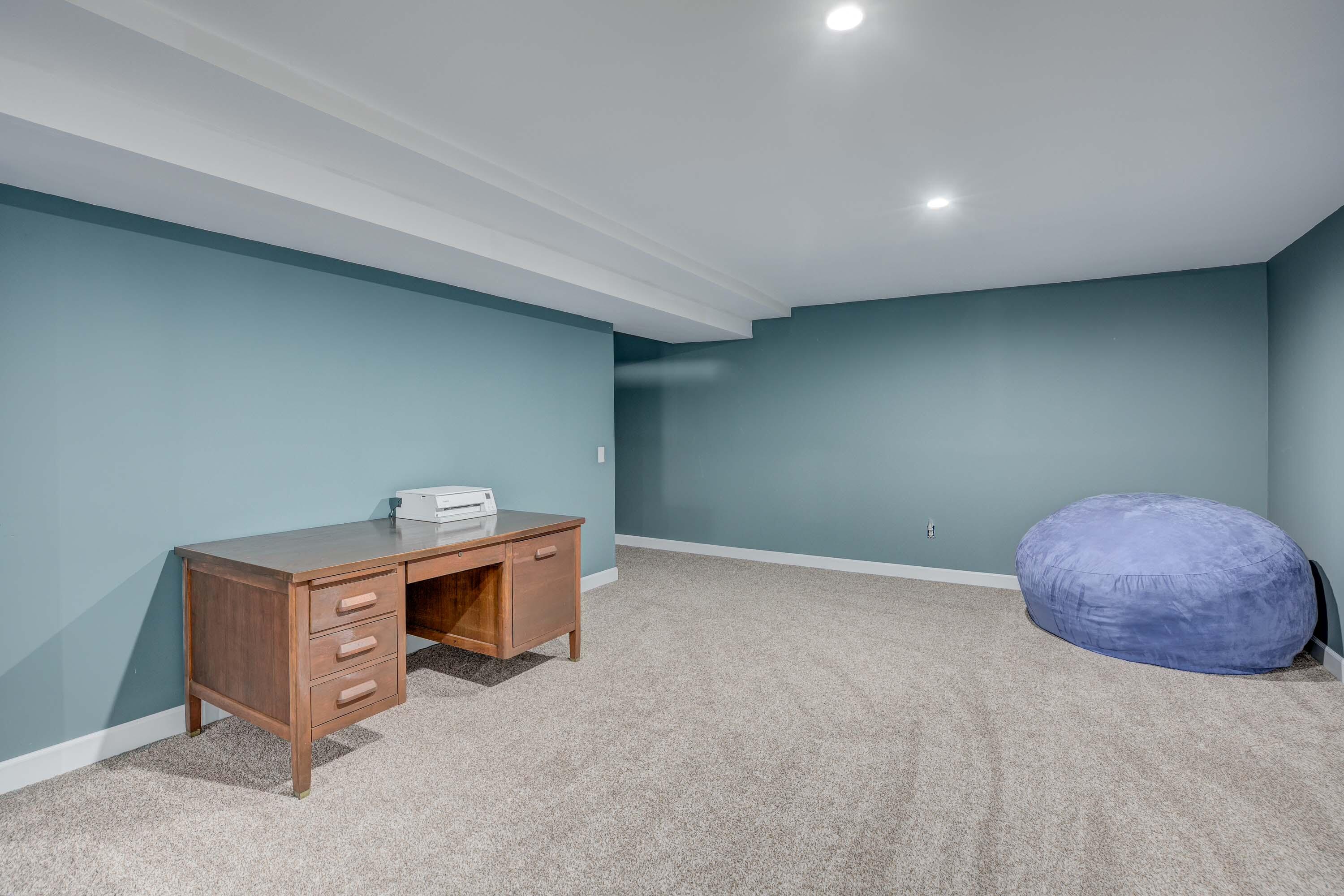 3003 Laura Lee Lane