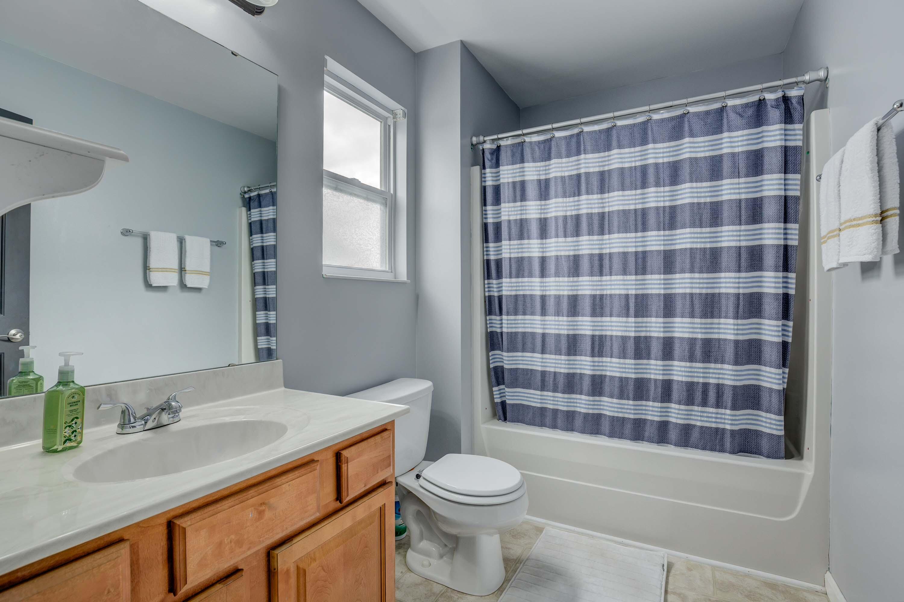 3003 Laura Lee Lane