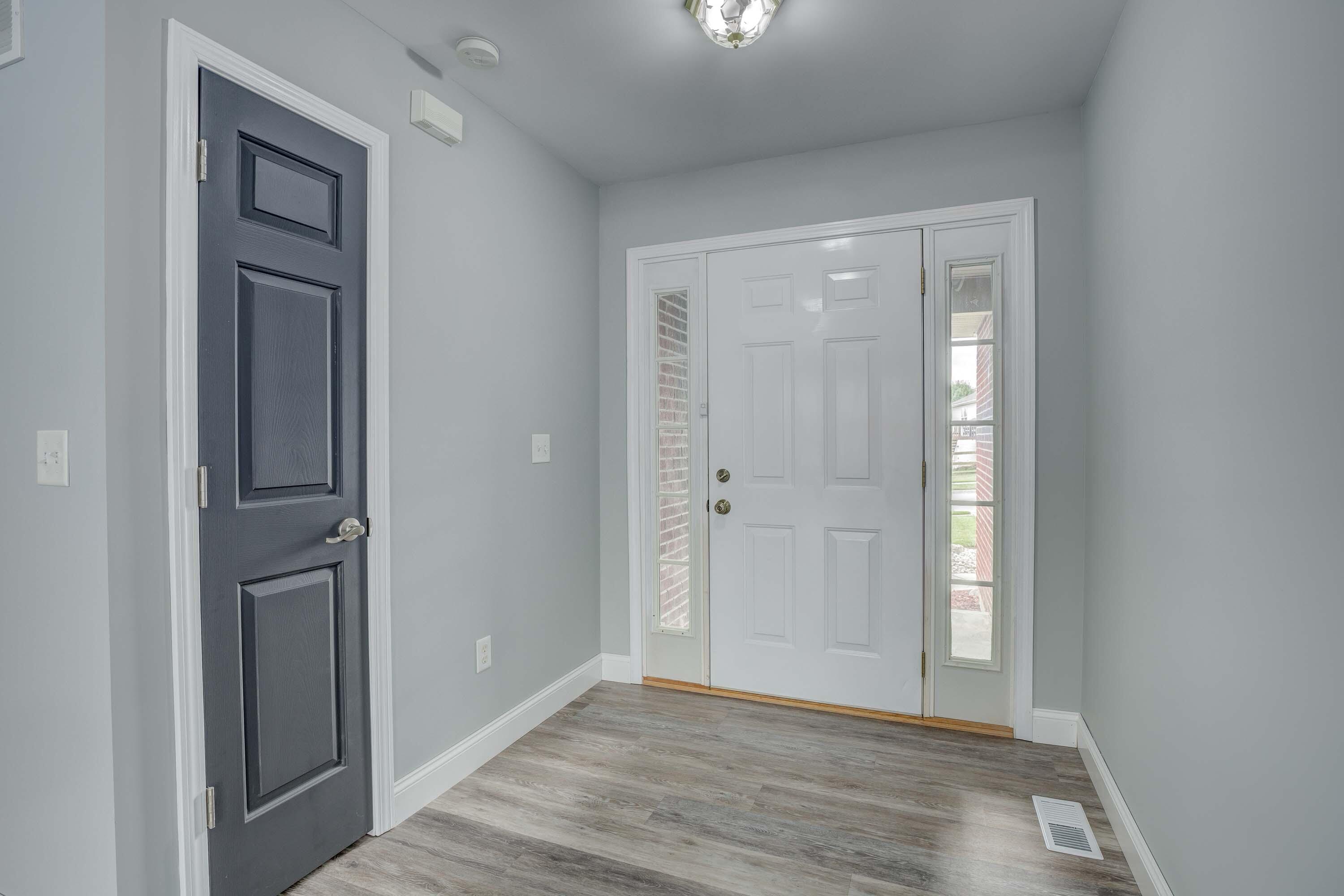 3003 Laura Lee Lane