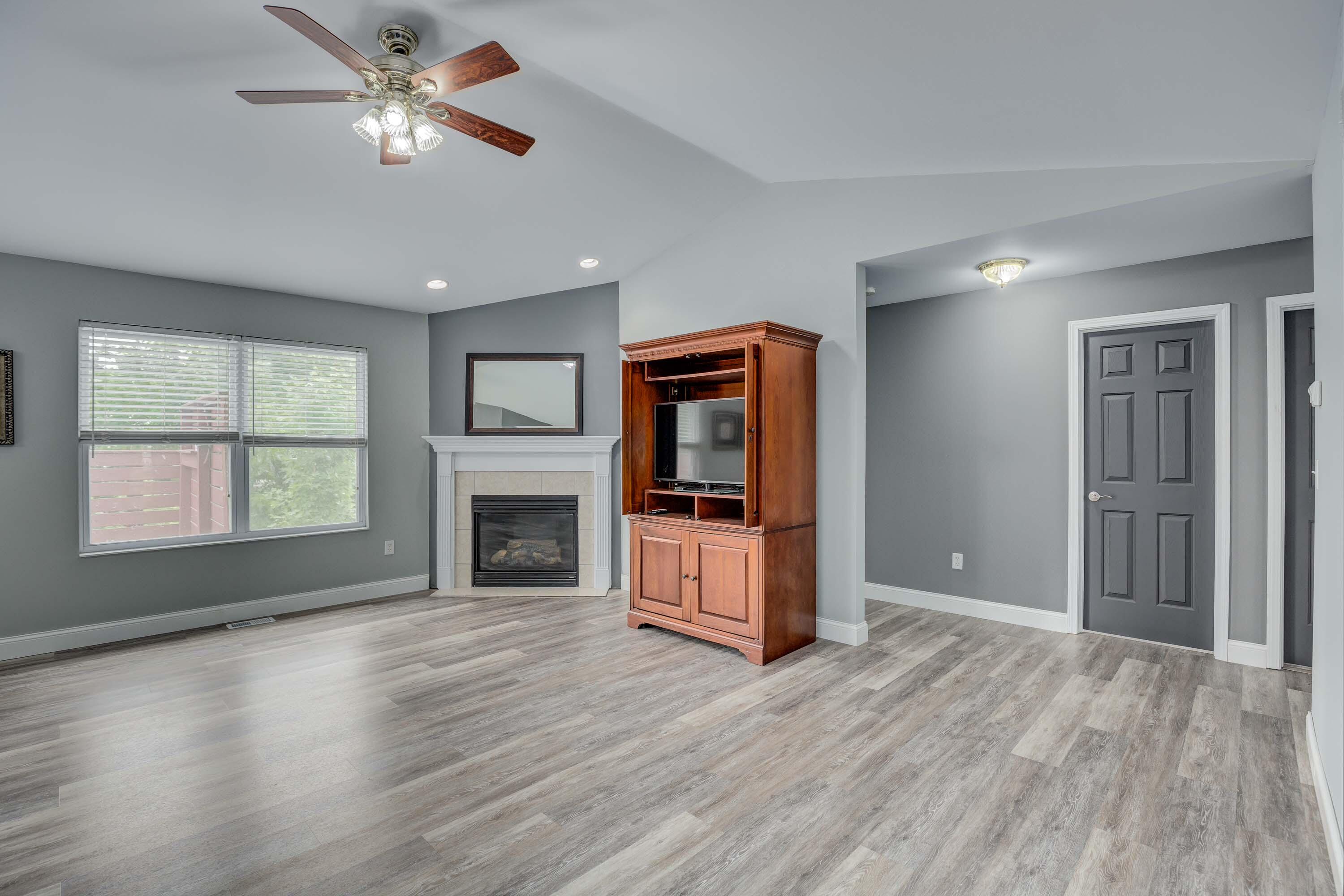 3003 Laura Lee Lane