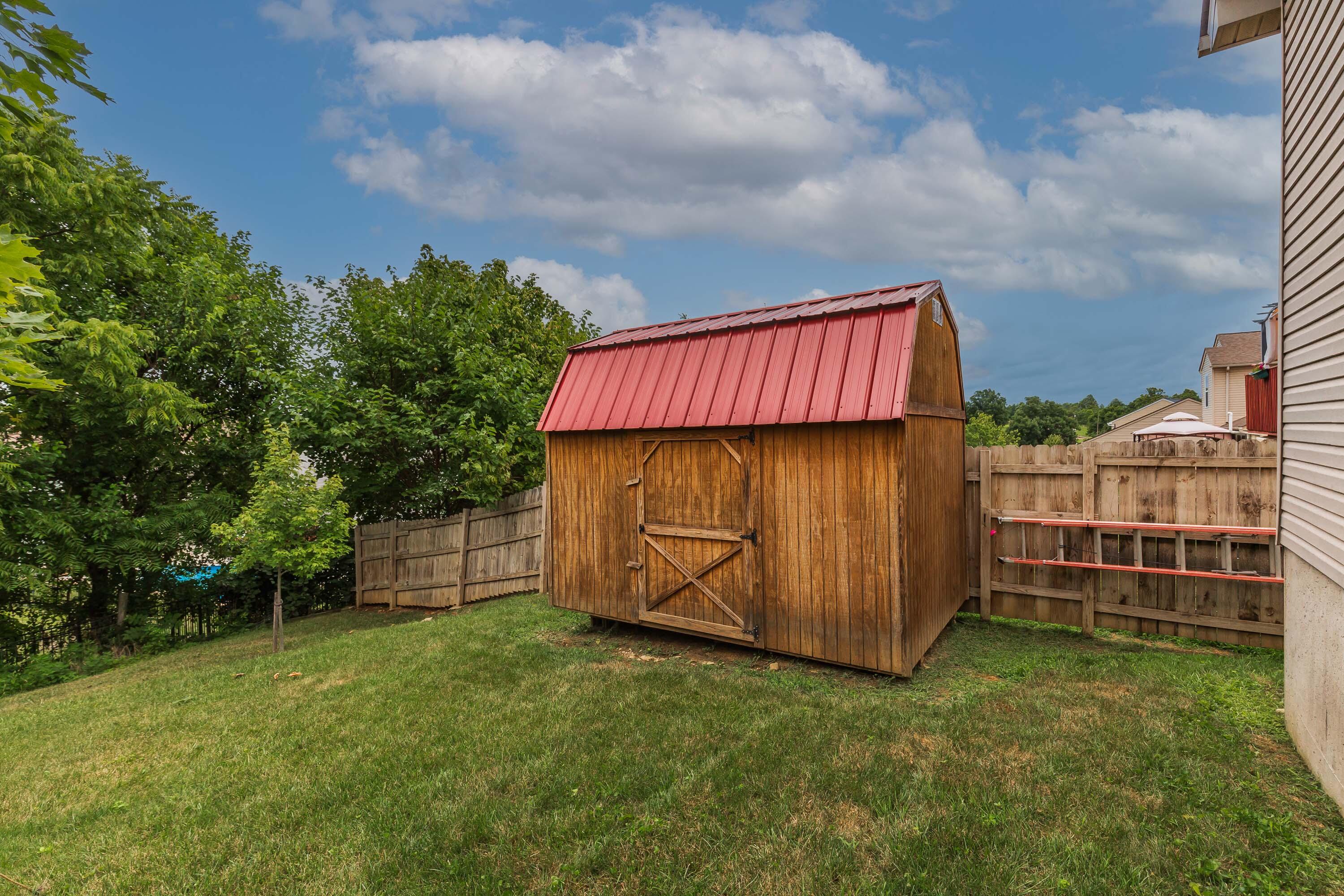 3003 Laura Lee Lane