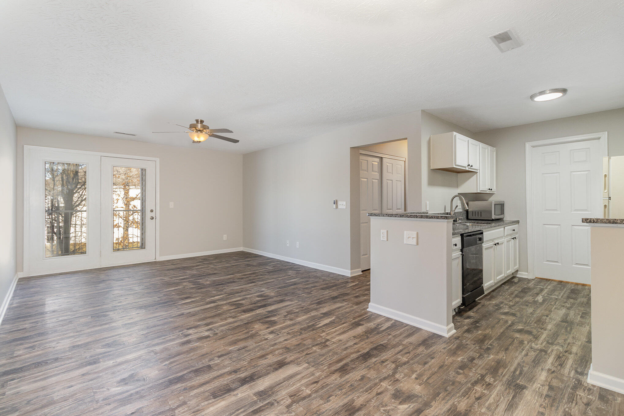 636 Friars Lane, 7