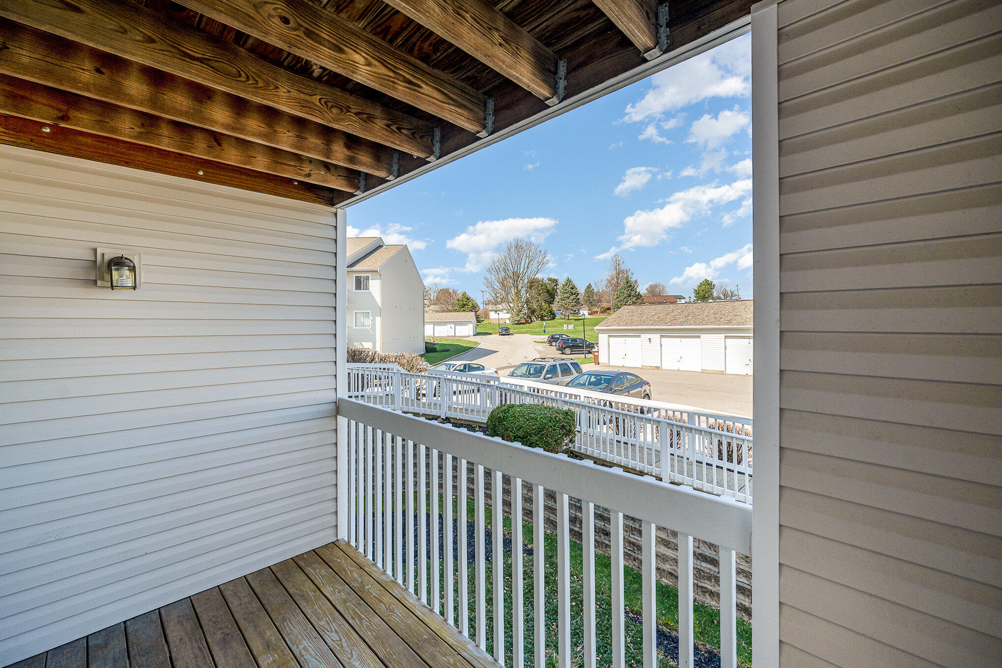 10136 Carnation Court, 5