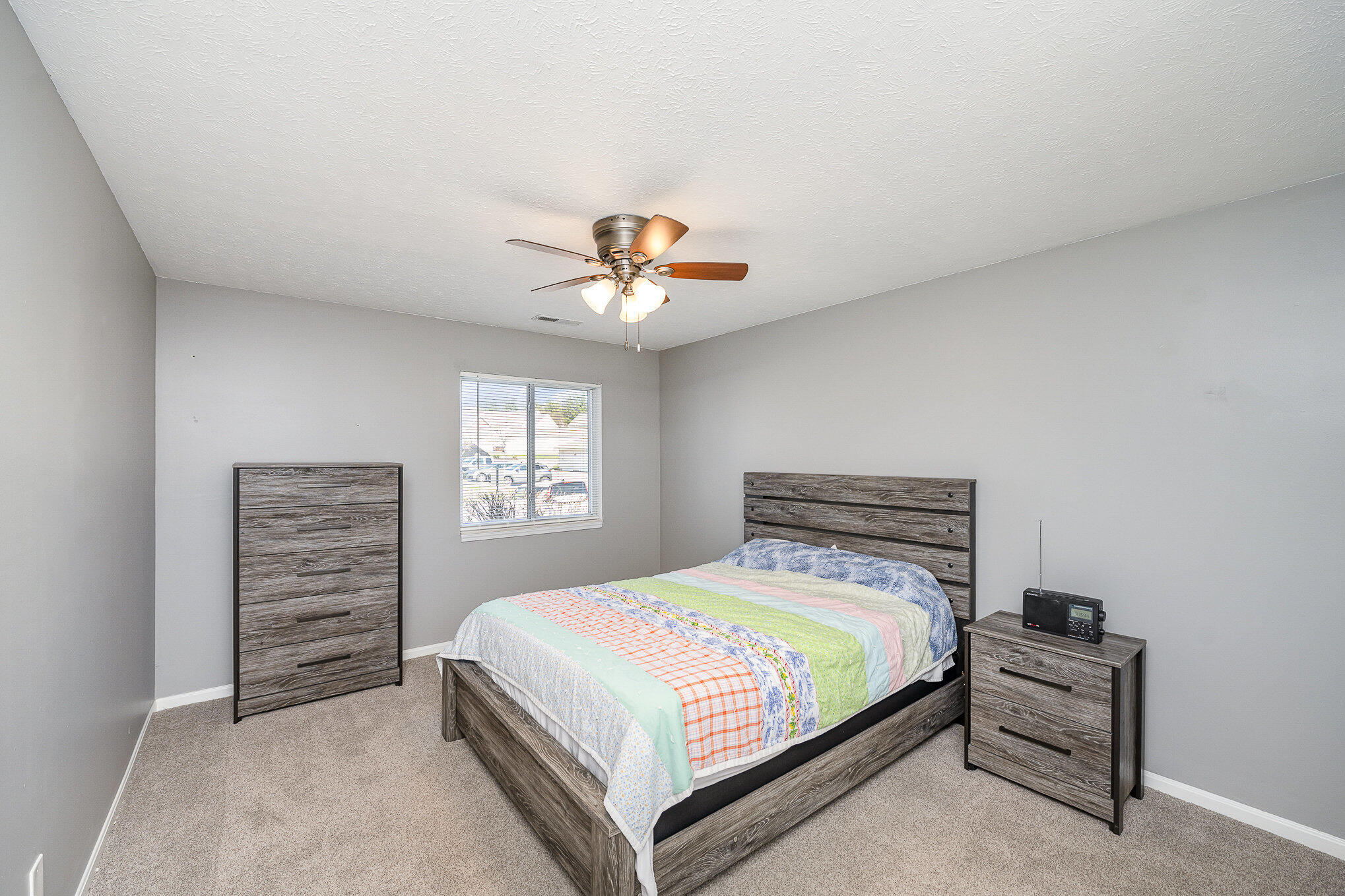 10136 Carnation Court, 5