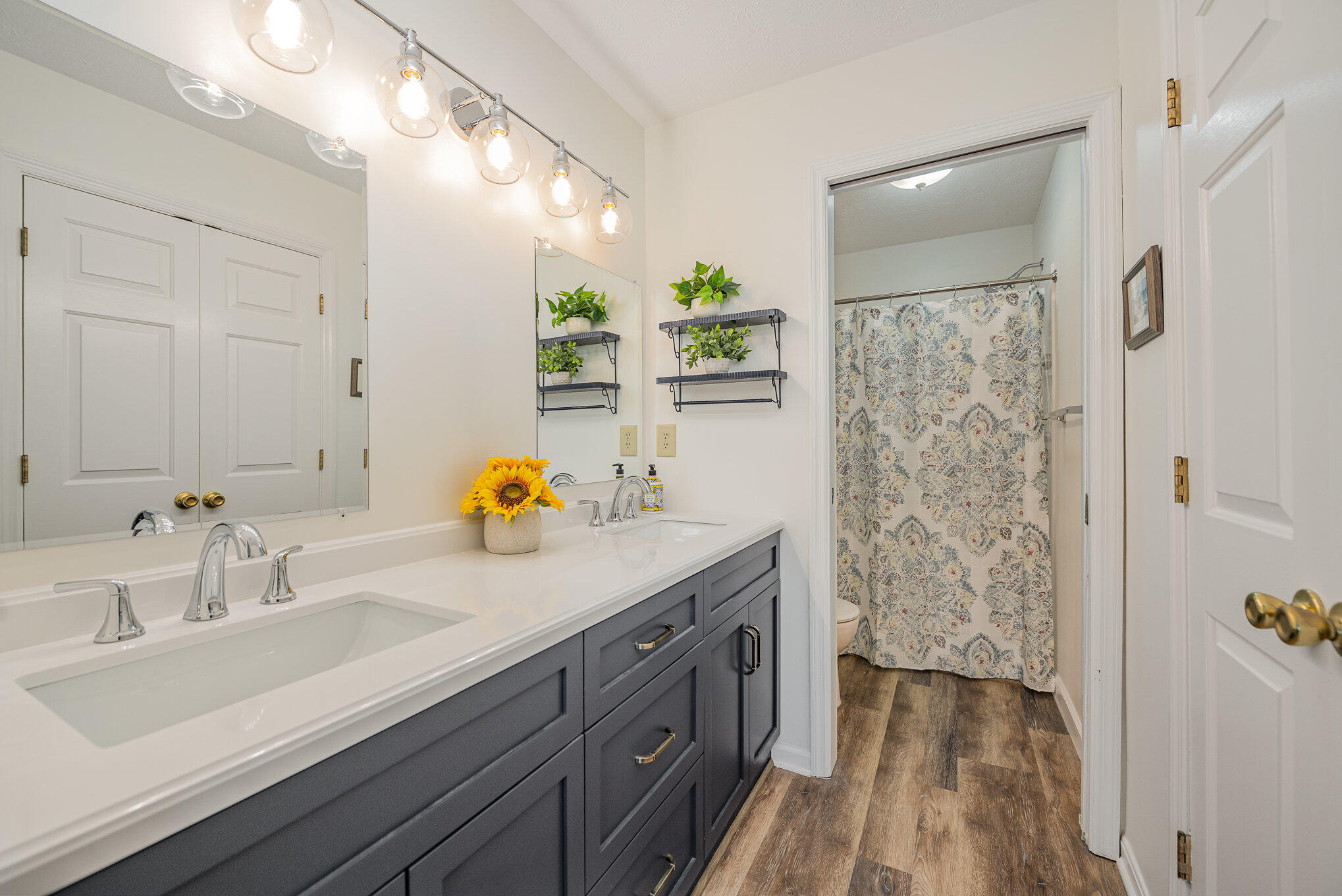346 Deepwoods Drive, 1