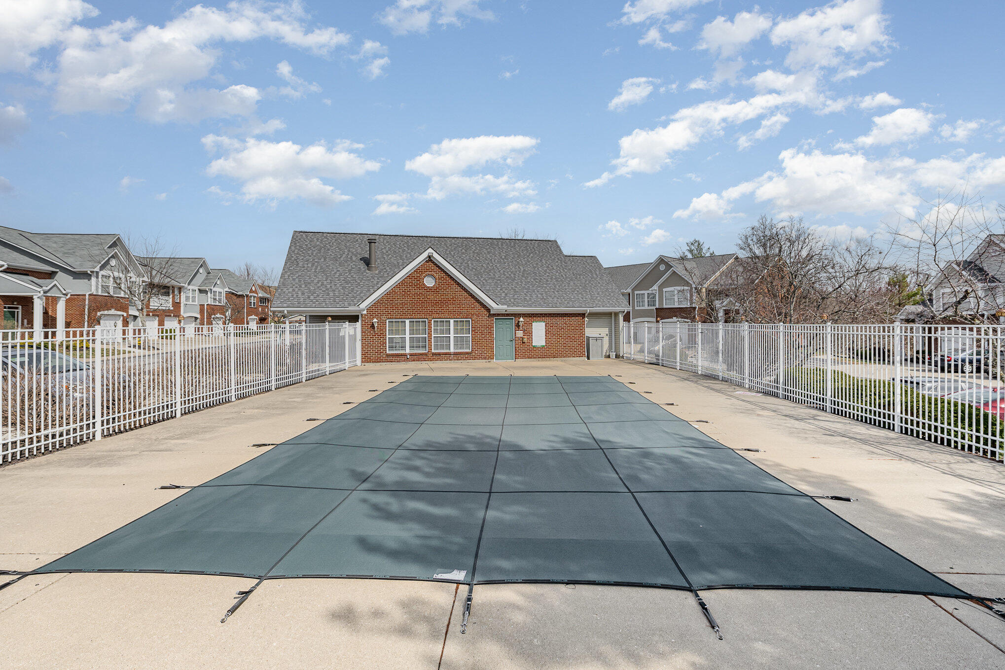 346 Deepwoods Drive, 1