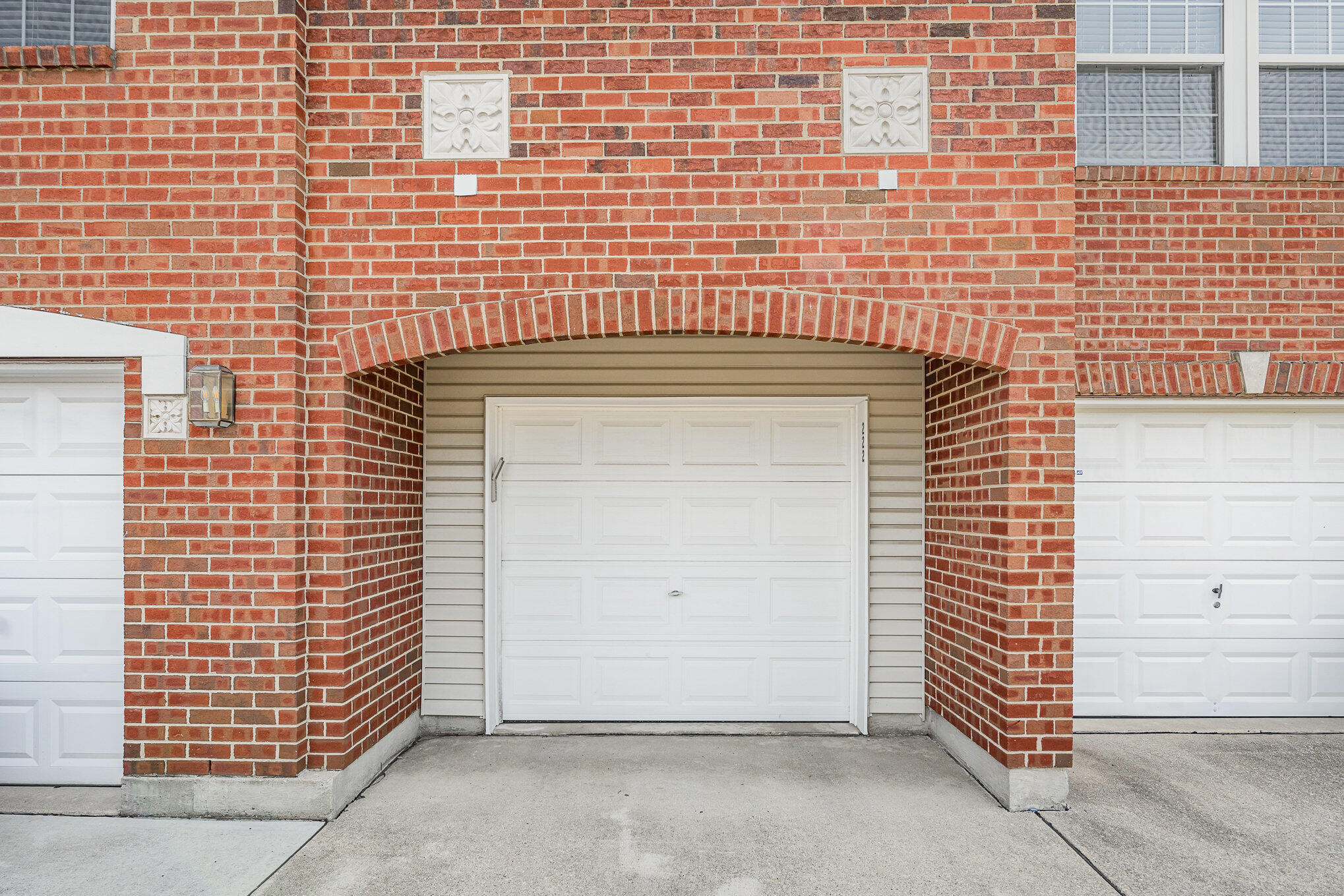 346 Deepwoods Drive, 1