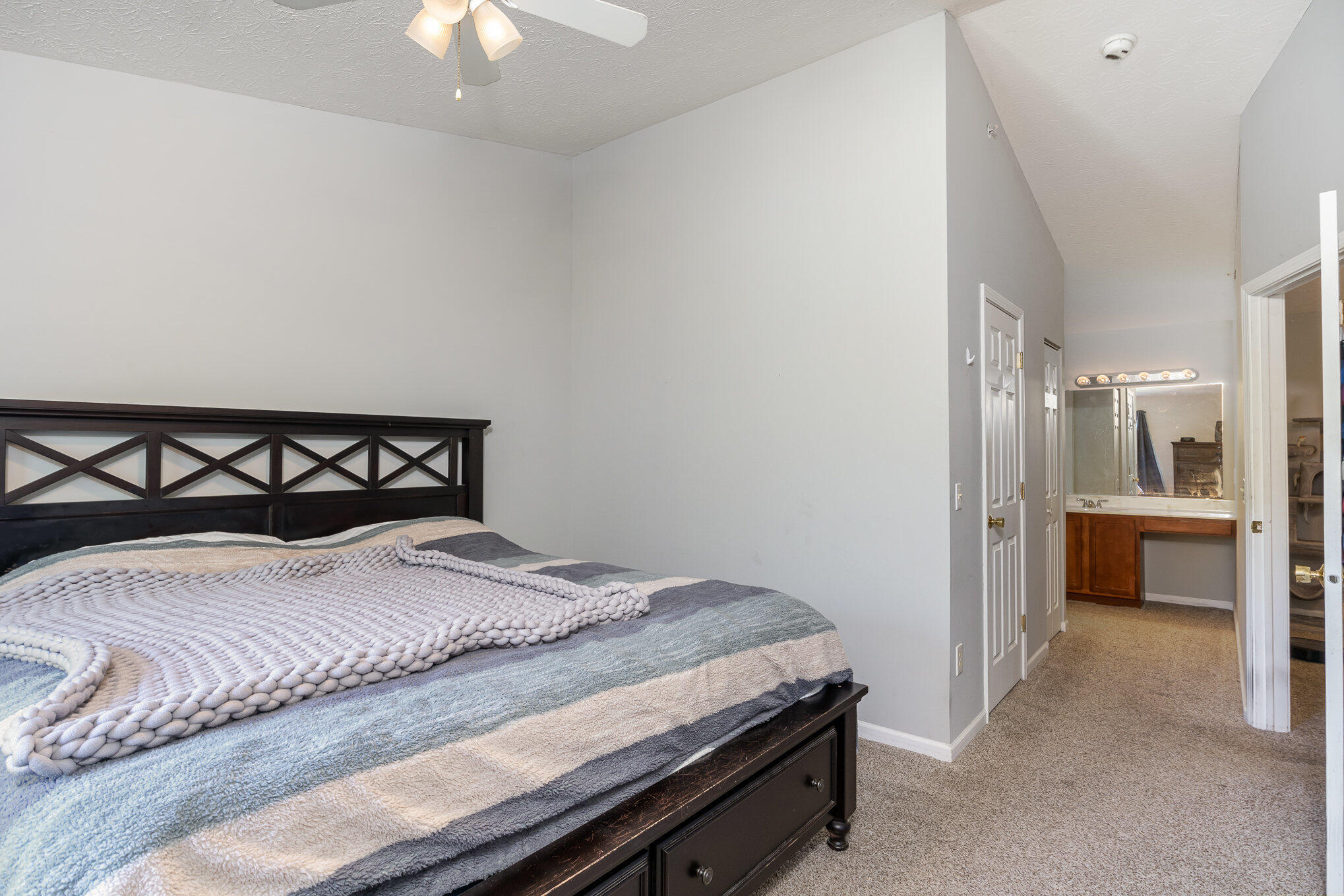 2316 Sawmill Court, 309