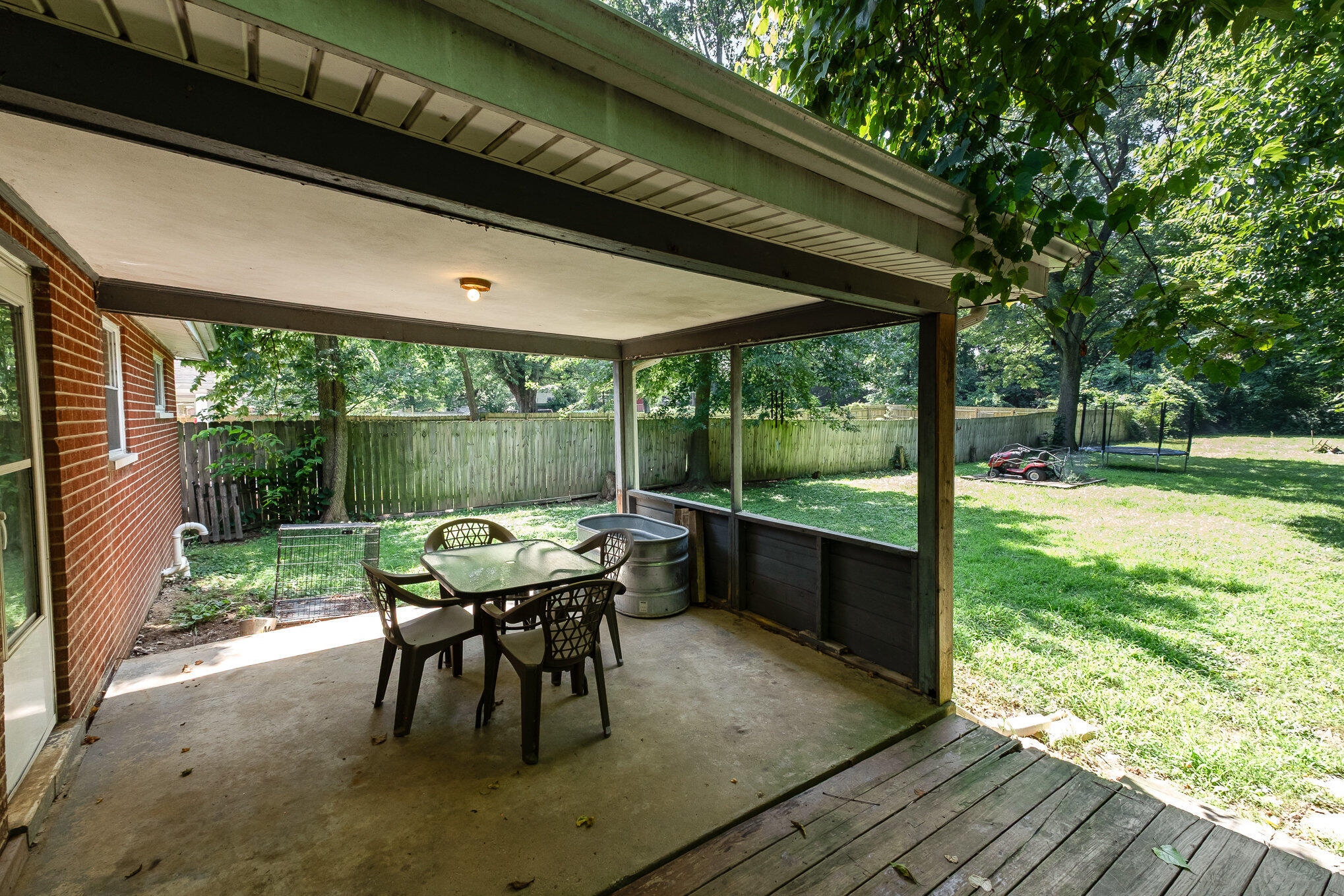 38 Sweetbriar Avenue