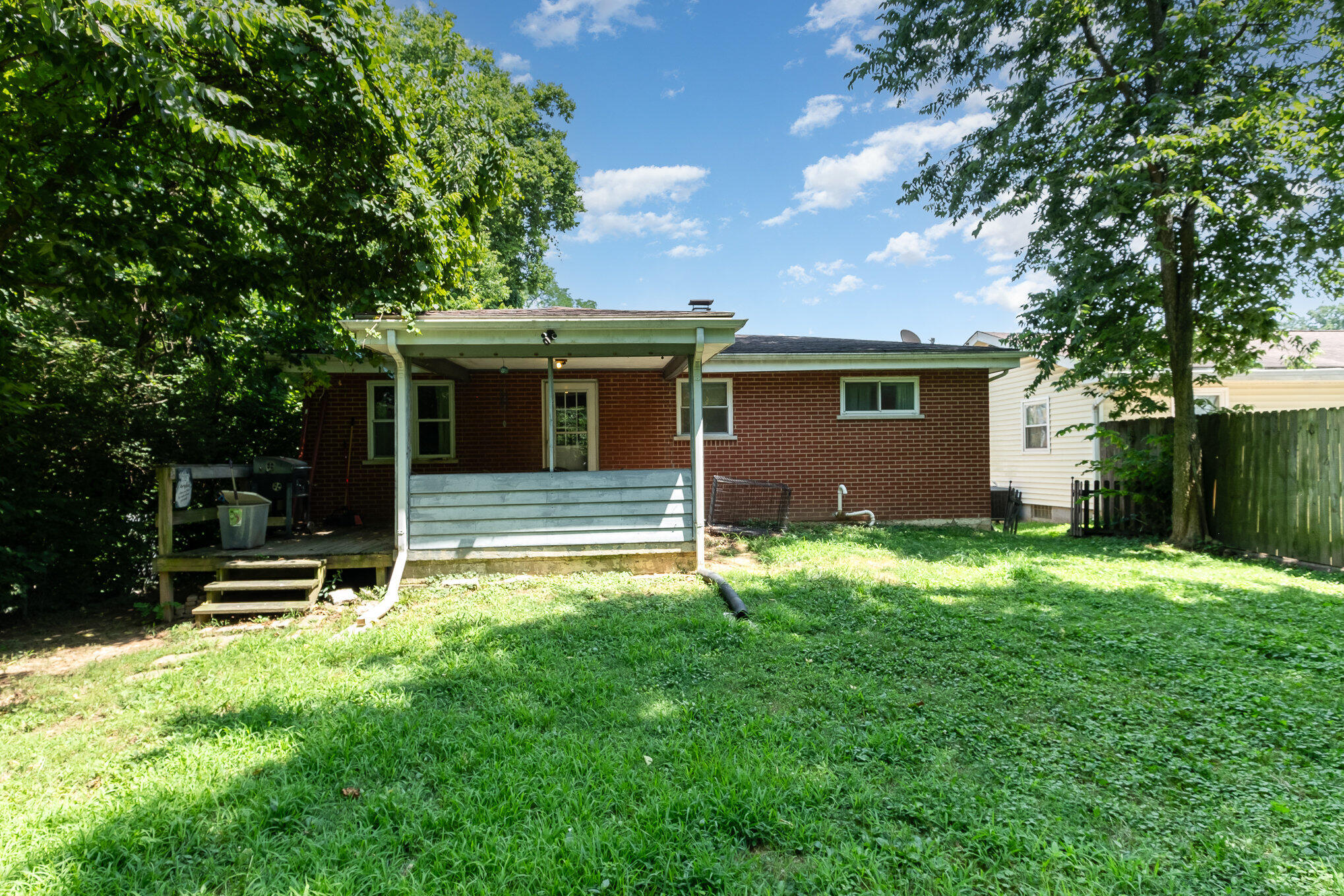 38 Sweetbriar Avenue