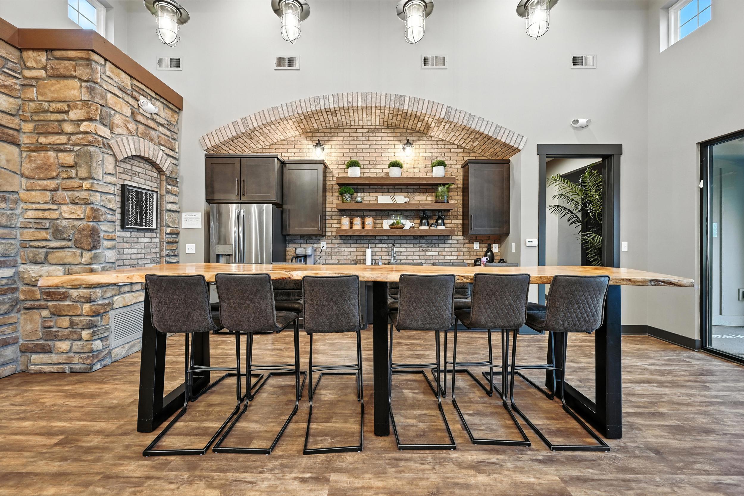 2497 Bella Ridge