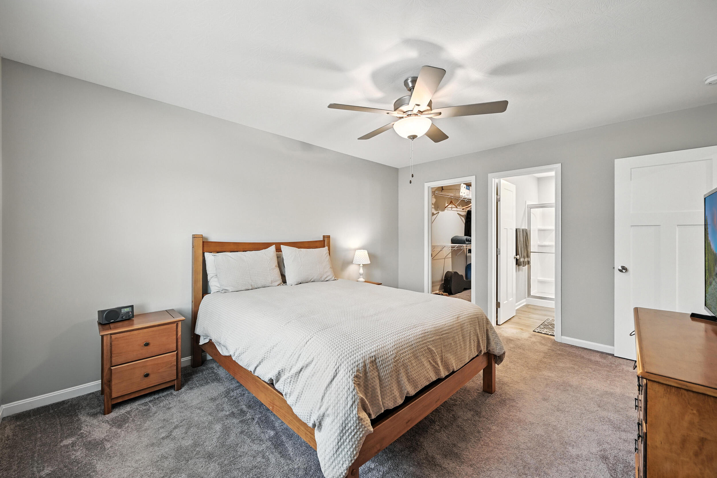 2497 Bella Ridge
