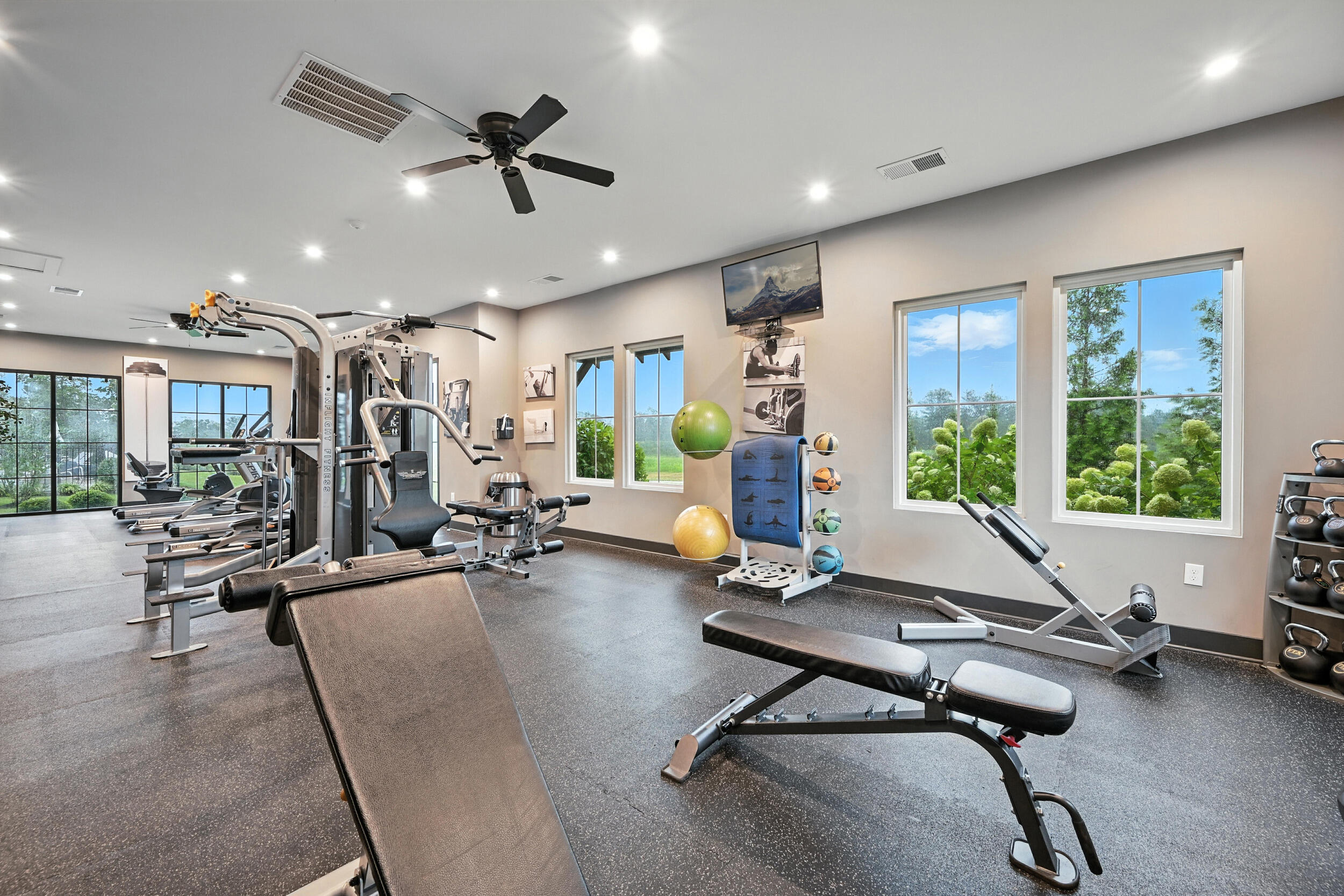 2497 Bella Ridge