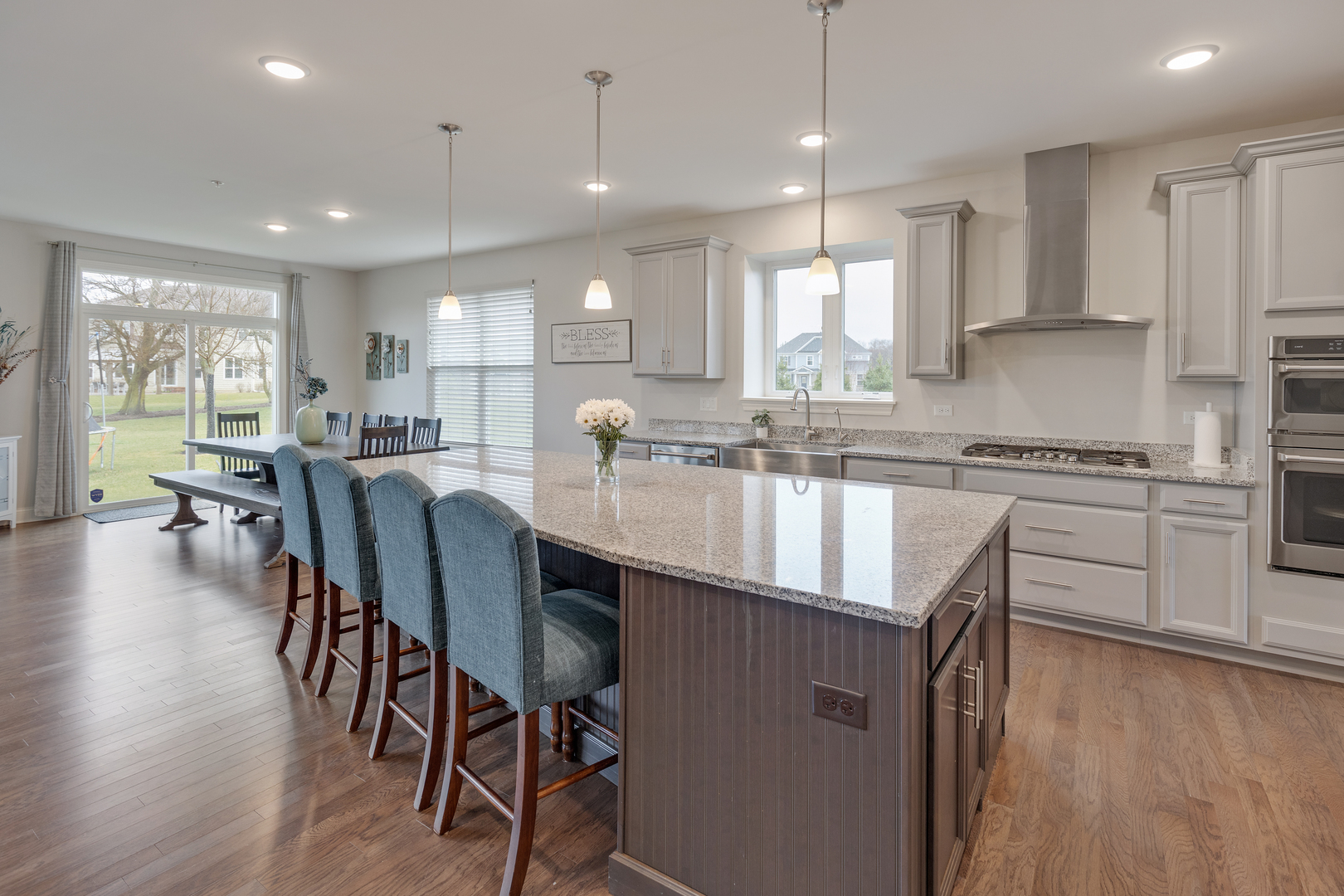 27356 W Meadow Rose Court