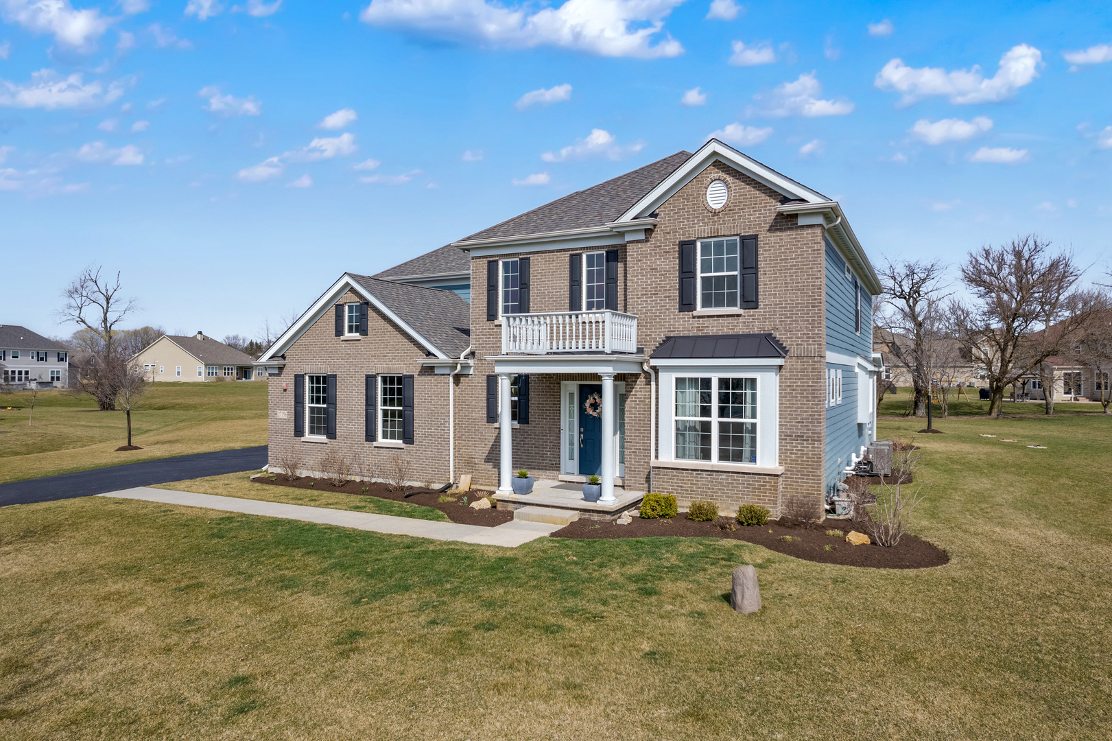 27356 W Meadow Rose Court