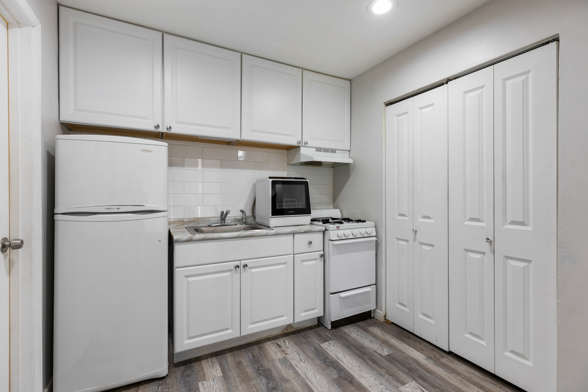 3721 Ruby Street Unit: 106S