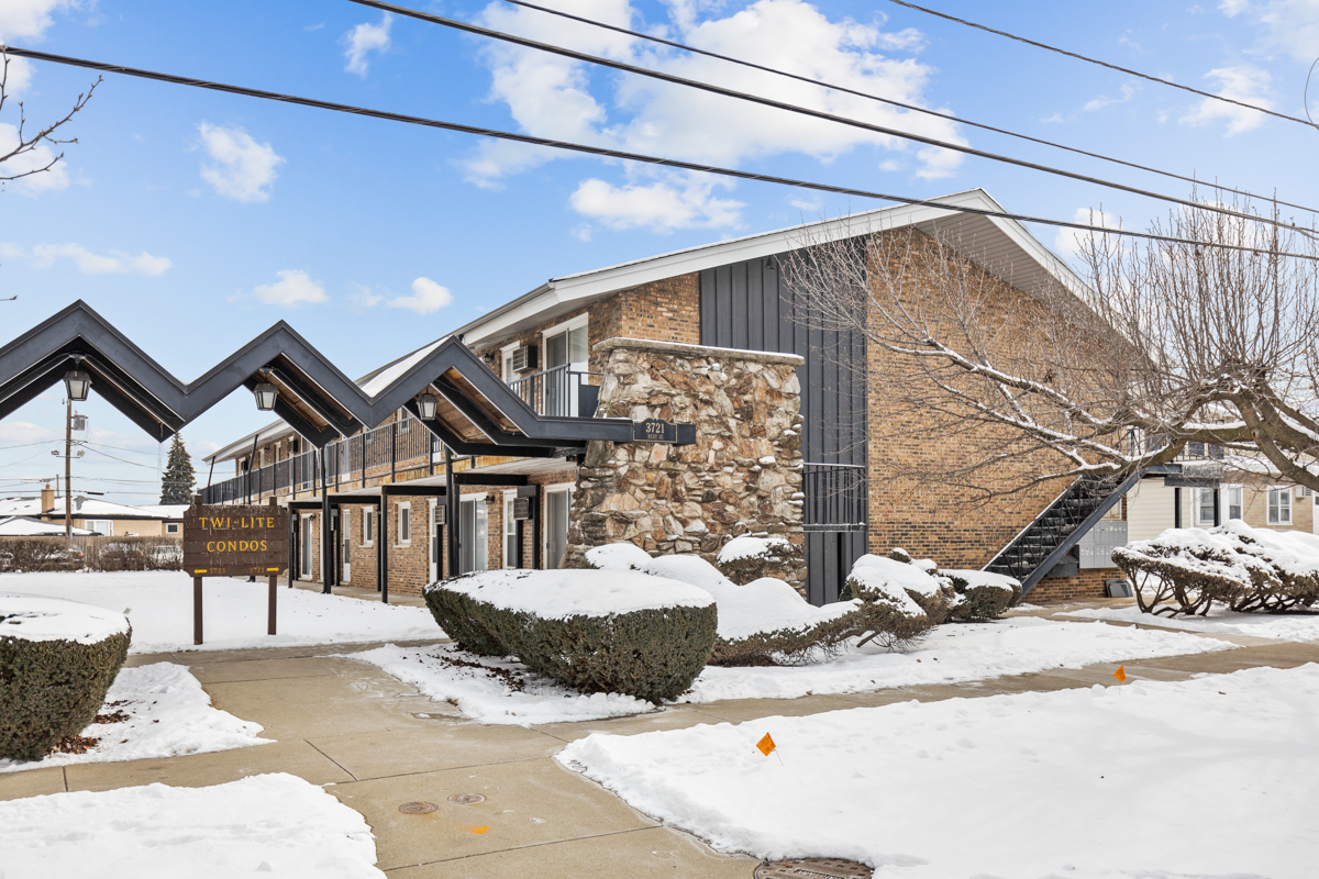 3721 Ruby Street Unit: 106S