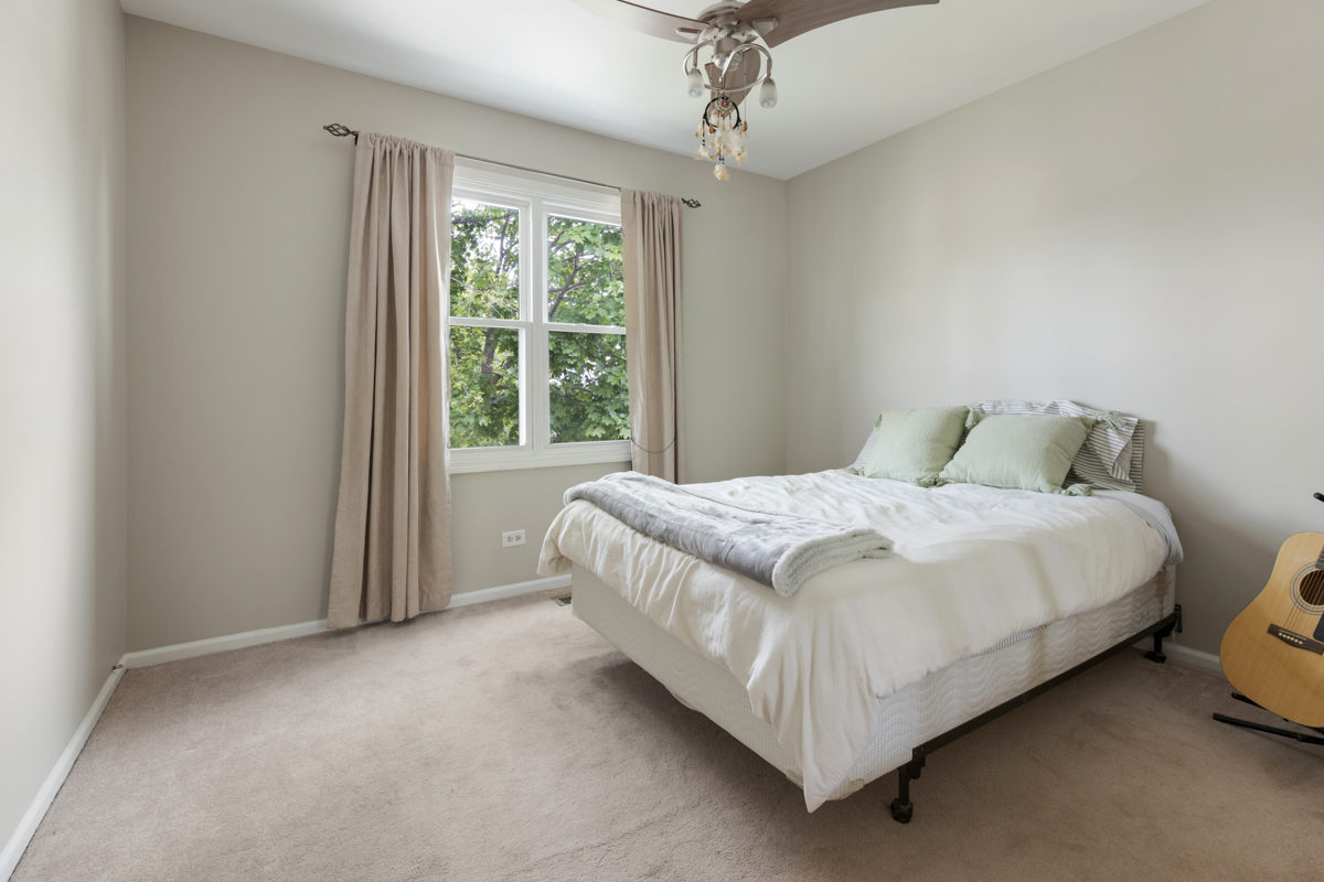 585 Kensington Court