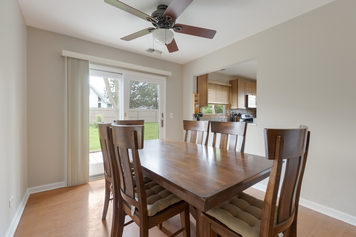 585 Kensington Court