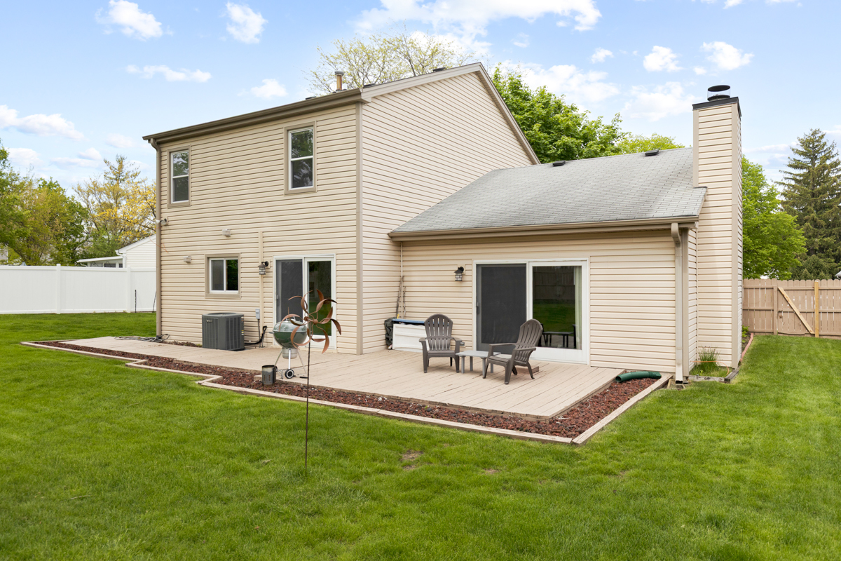 585 Kensington Court