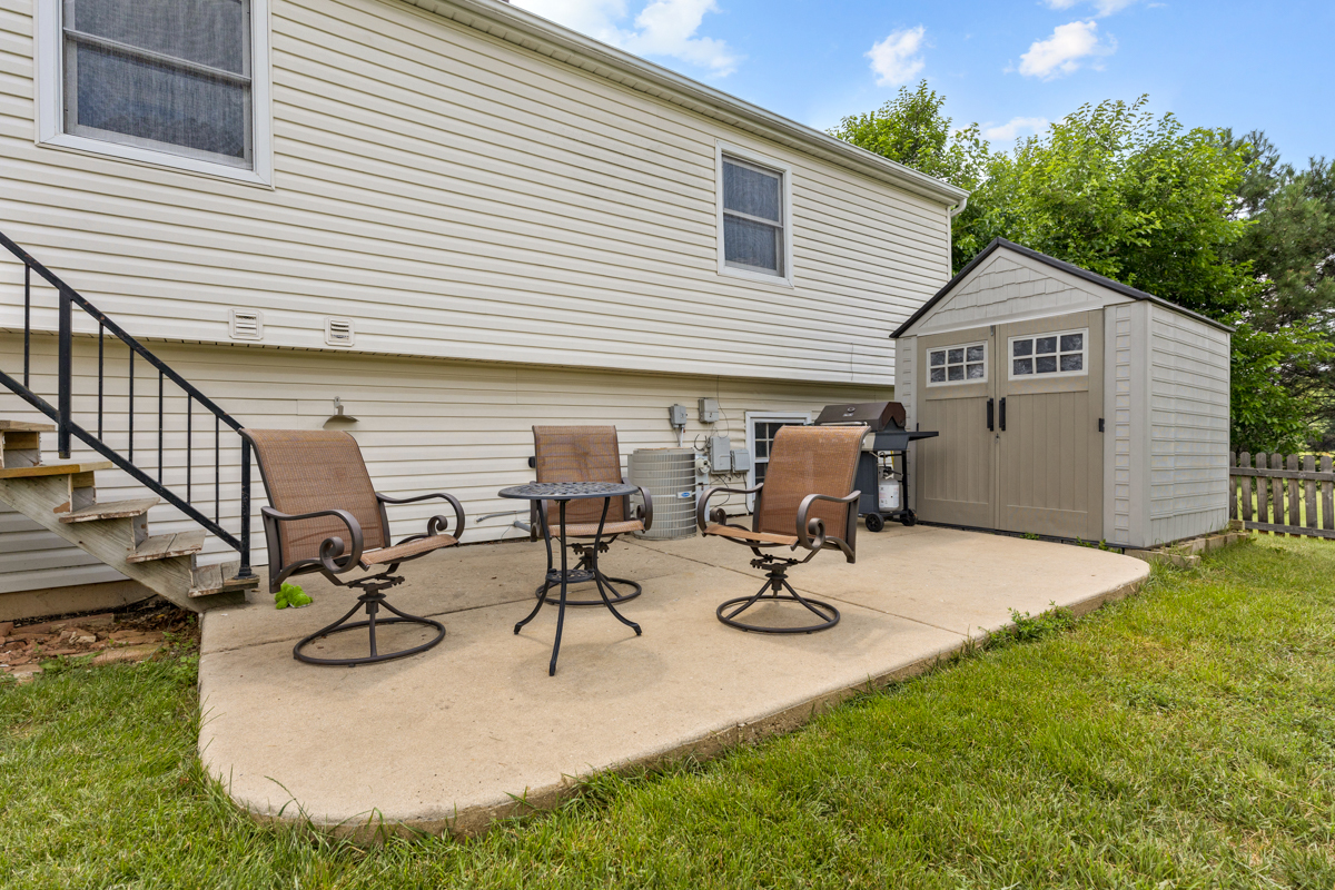 1328 ELMHURST Lane