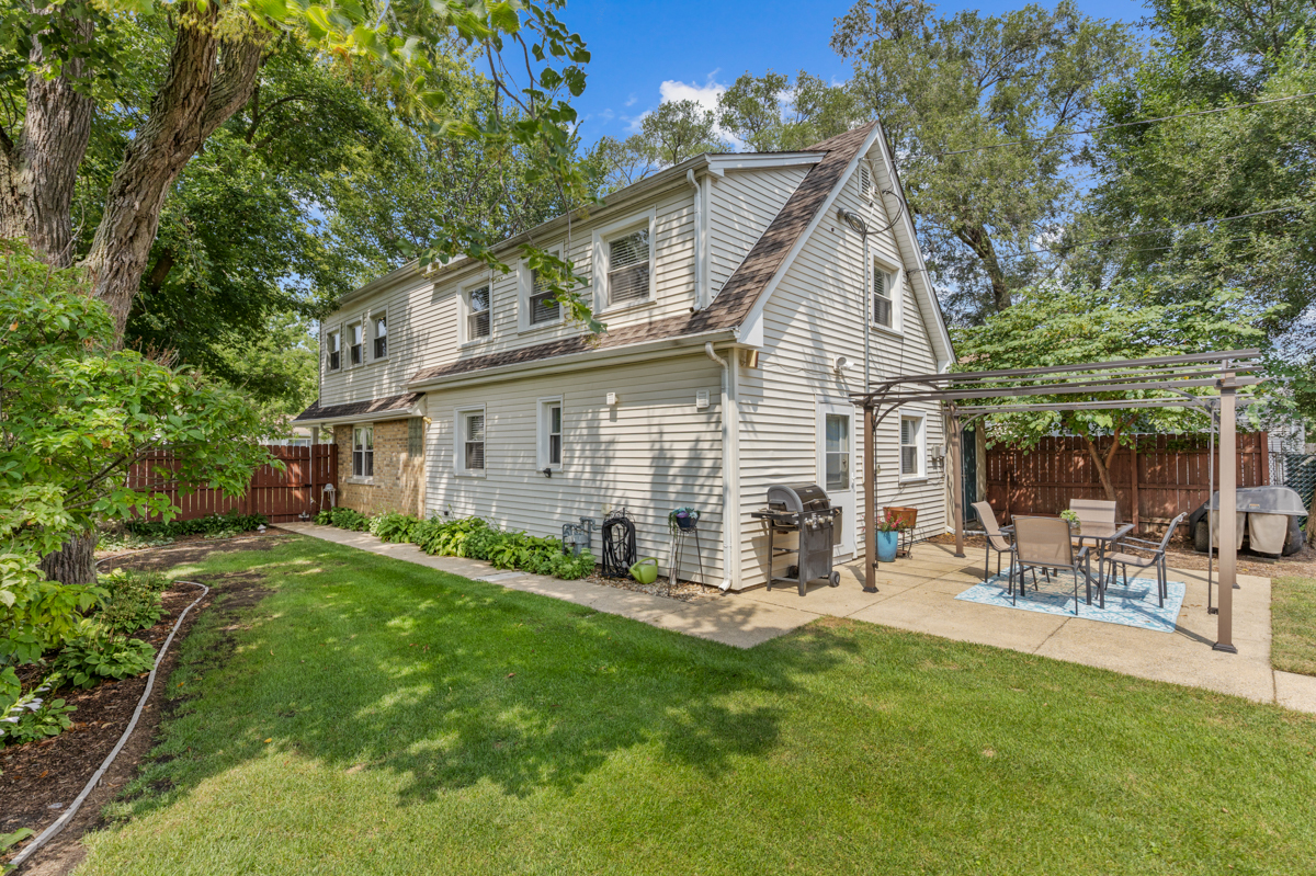 333 S WALNUT Street