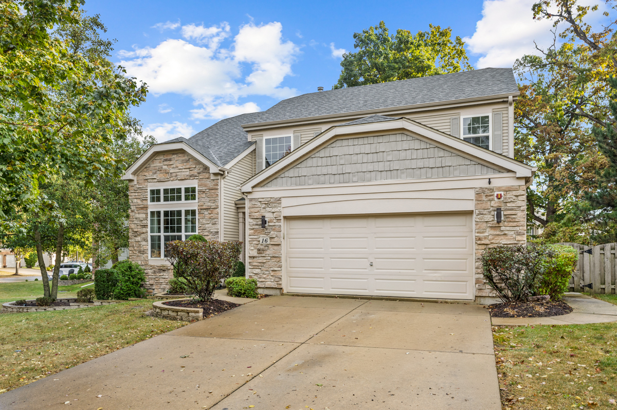 16 MORAINE Drive